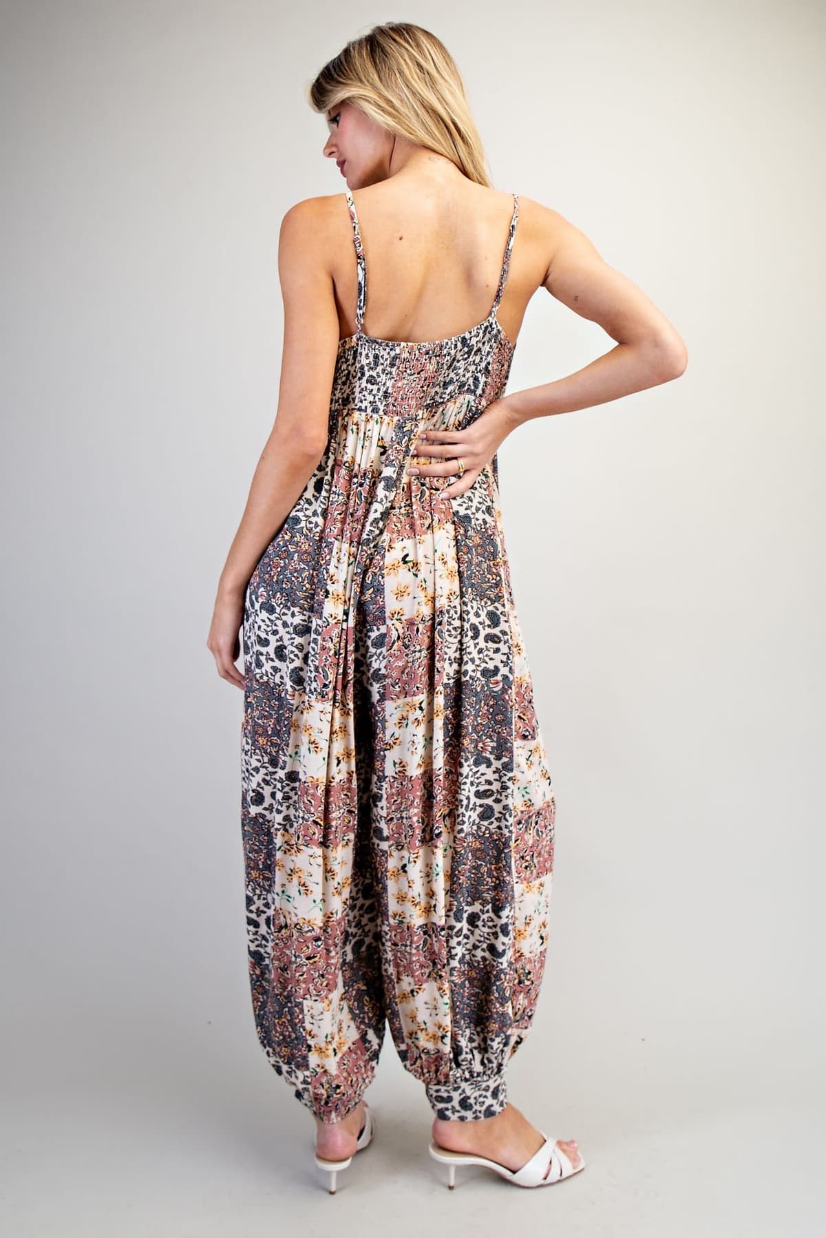 BK13231 - LATE SUMMER GARDEN