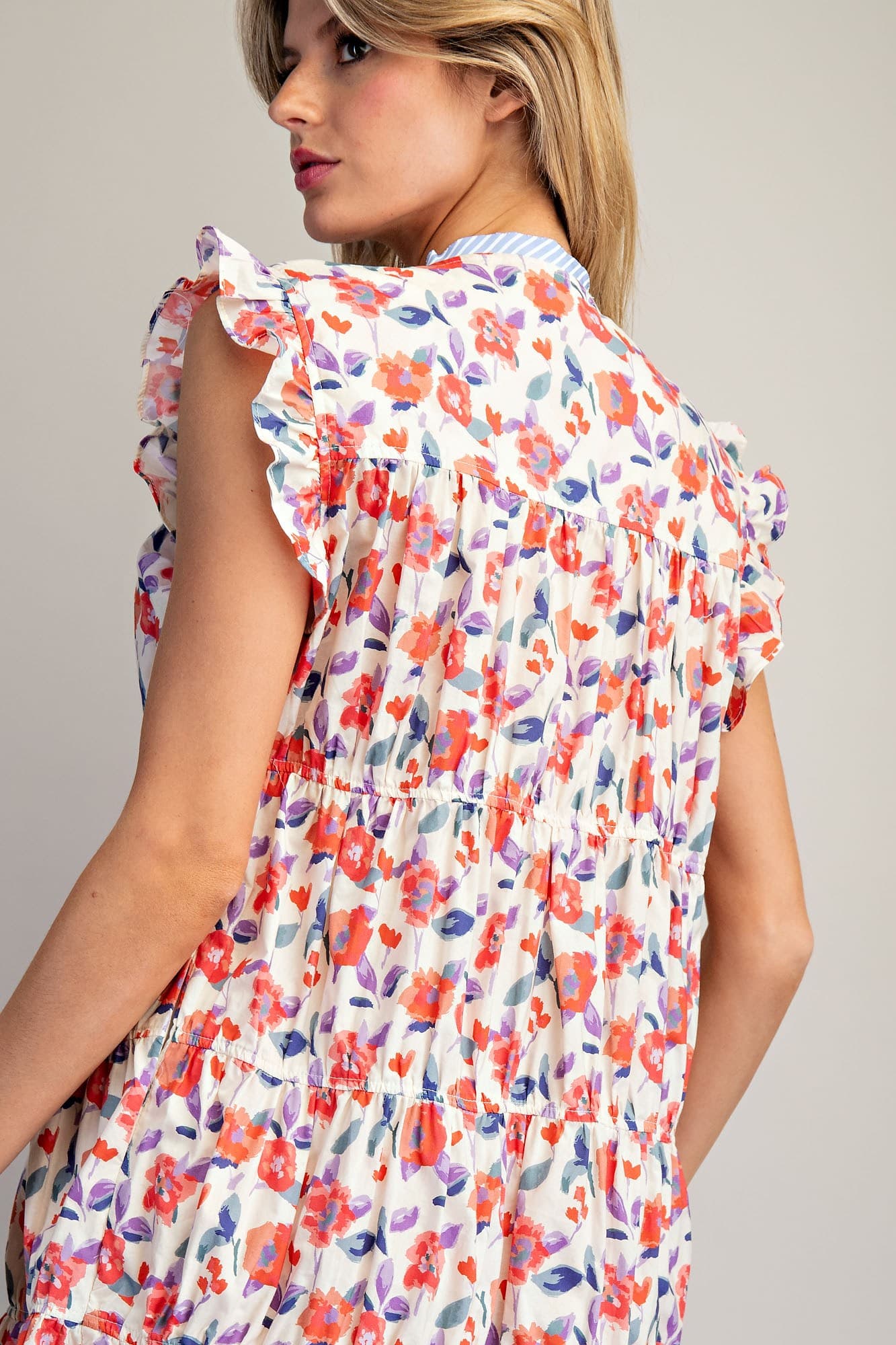 DK14895 - CORAL FLOWER
