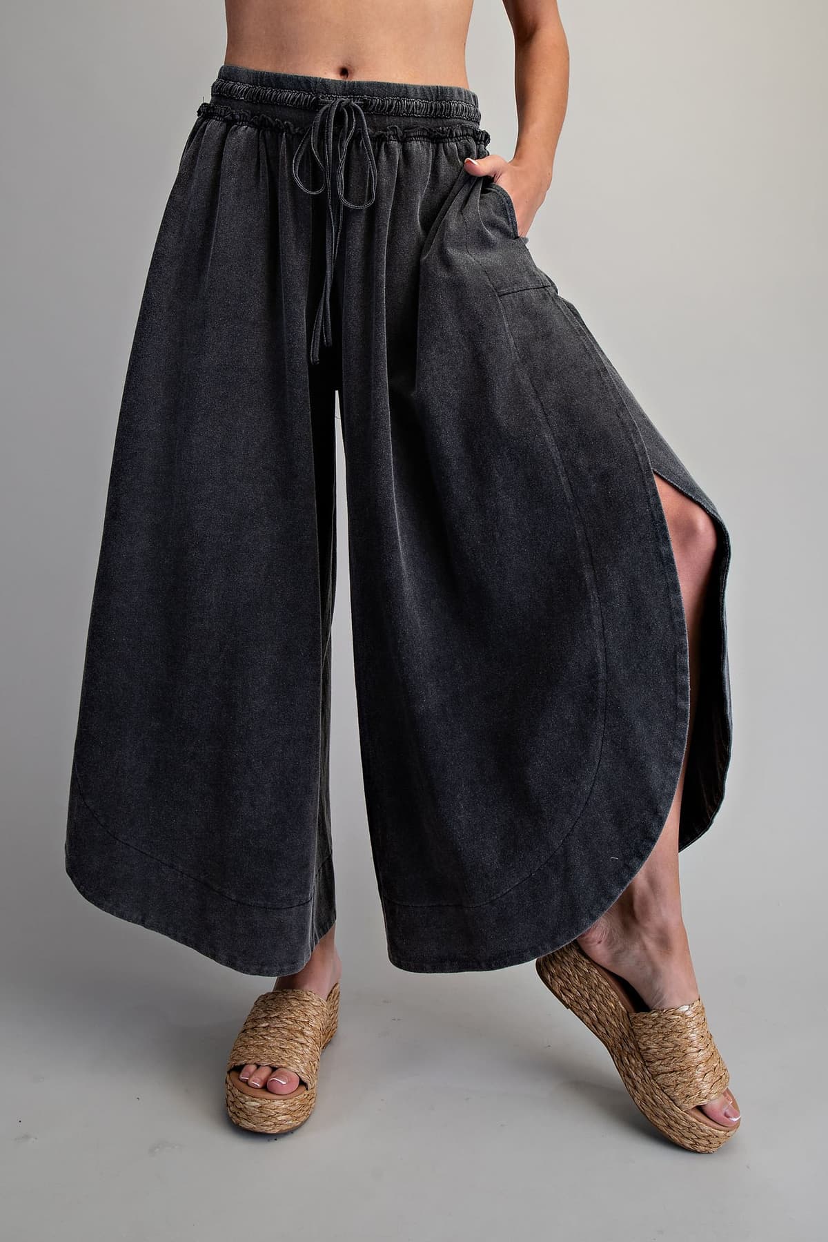PH15190 - ASH BLACK