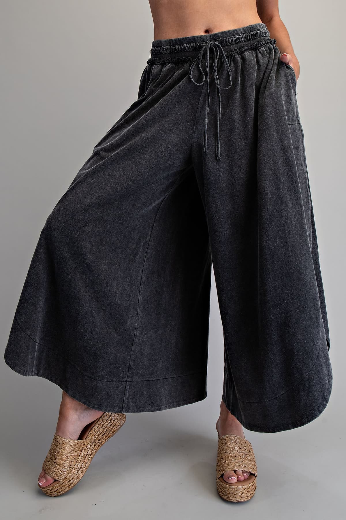 PH15190 - ASH BLACK