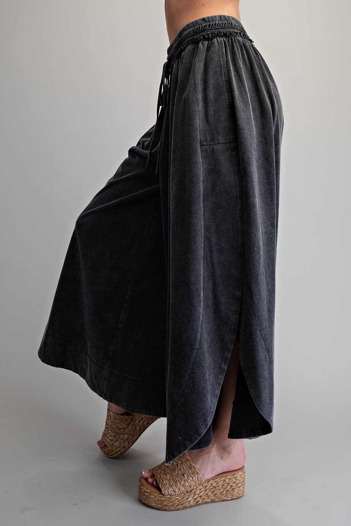 PH15190 - ASH BLACK