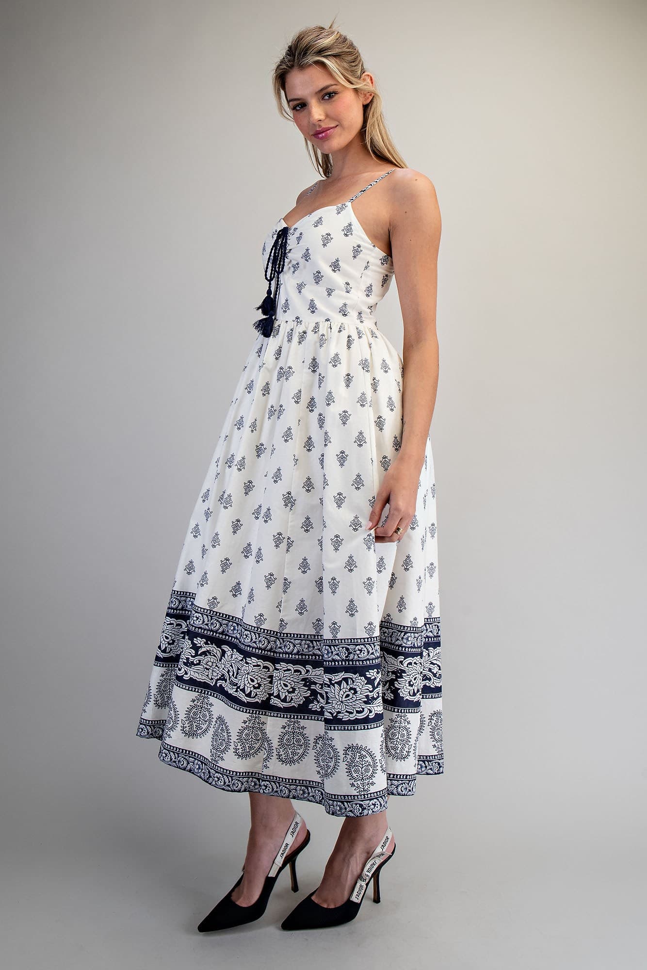 DH15286 - OFF WHITE