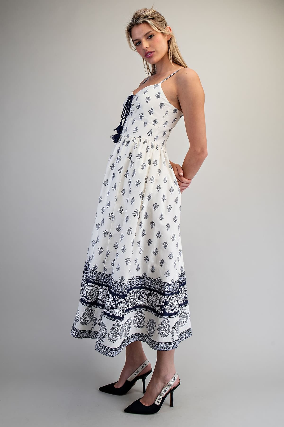 DH15286 - OFF WHITE