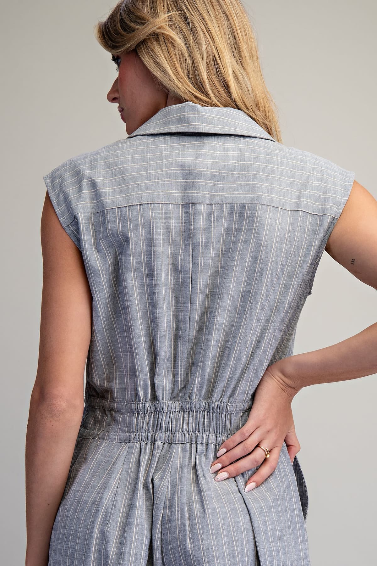BK14318 - MISTY GRAY