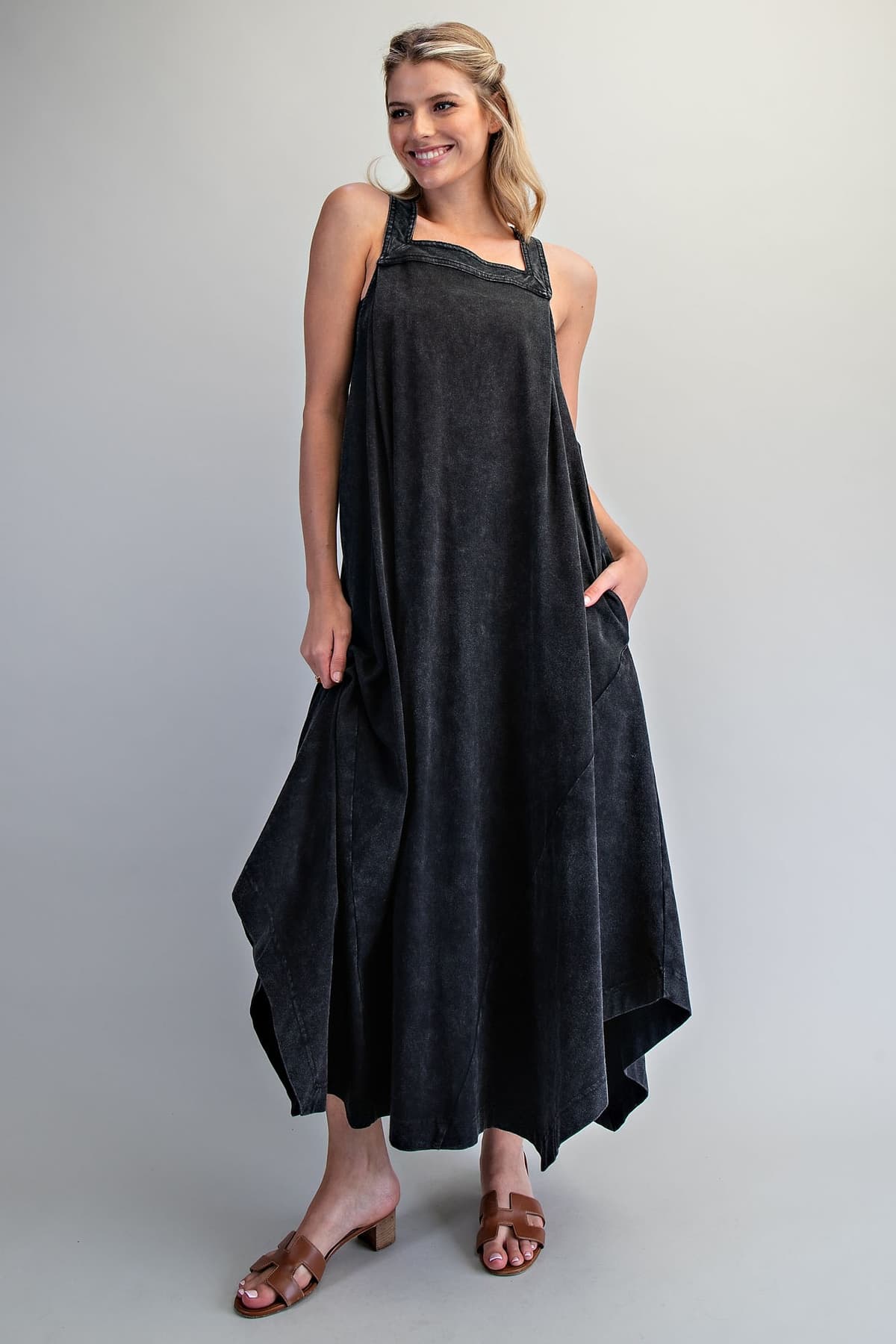 DK14763 - ASH BLACK