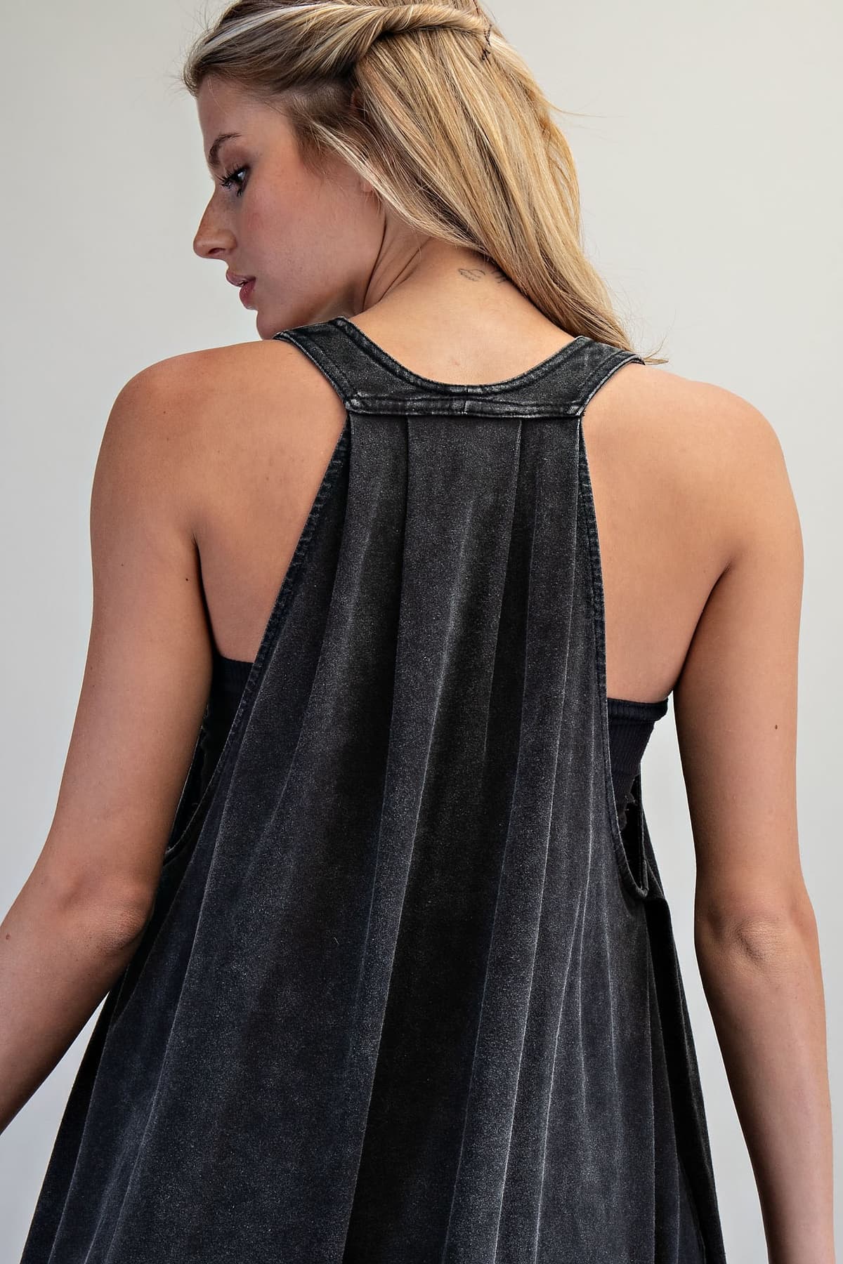 DK14763 - ASH BLACK