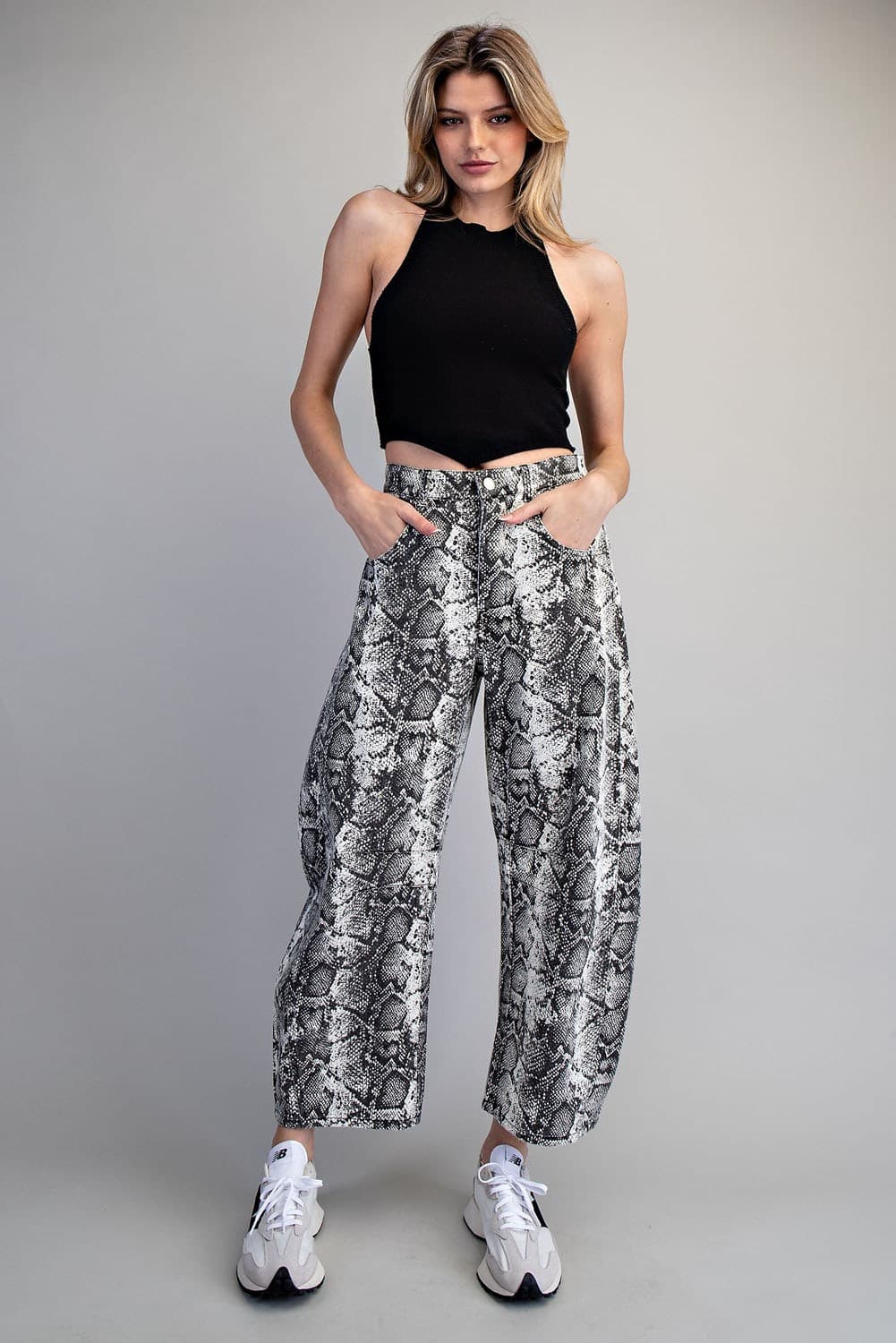 PK14753 - BLACK PYTHON