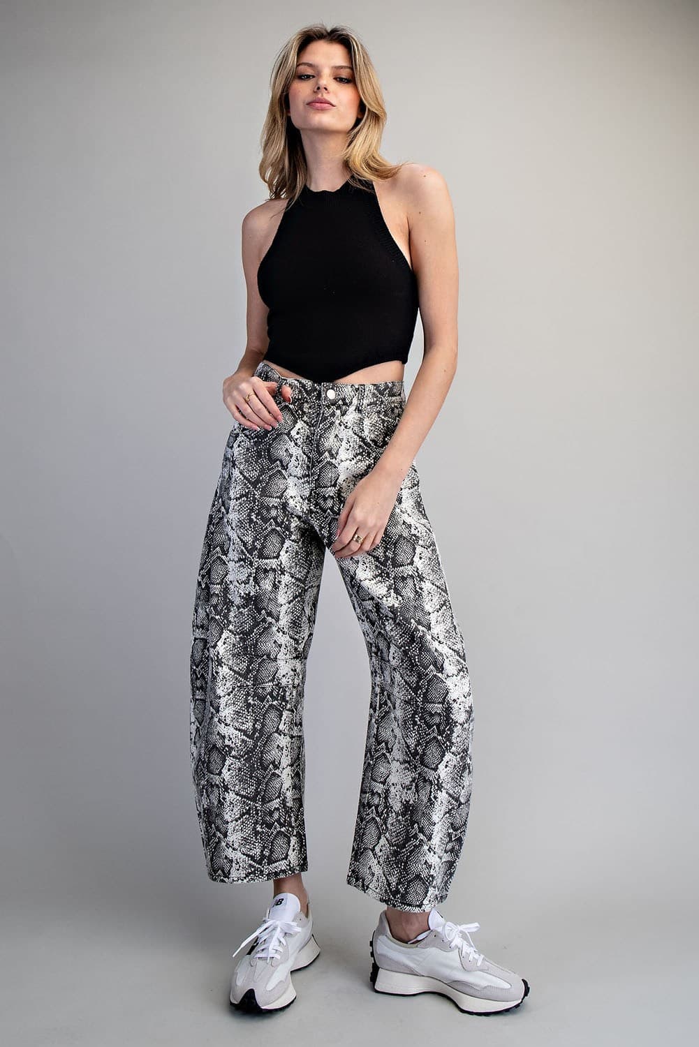 PK14753 - BLACK PYTHON