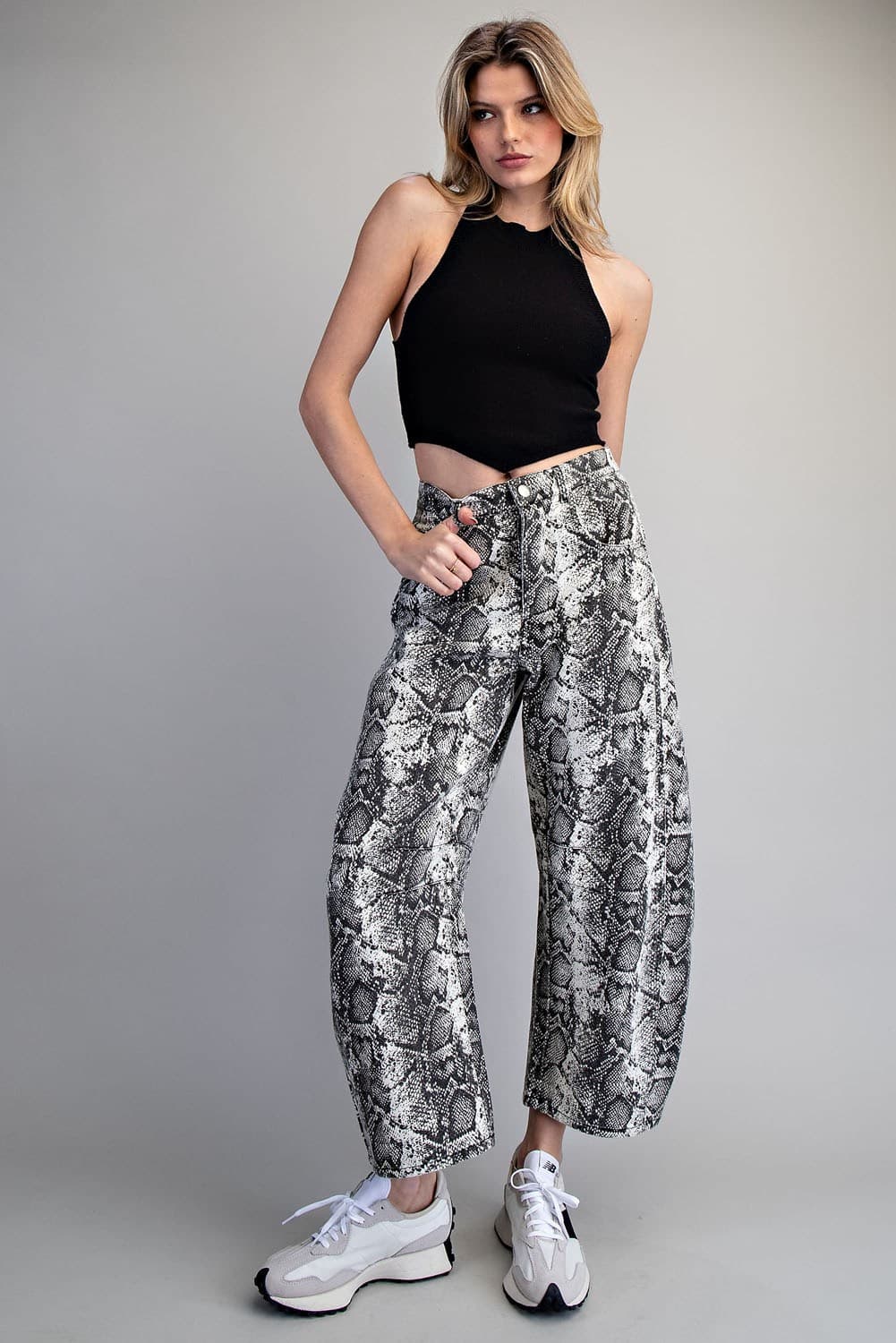PK14753 - BLACK PYTHON