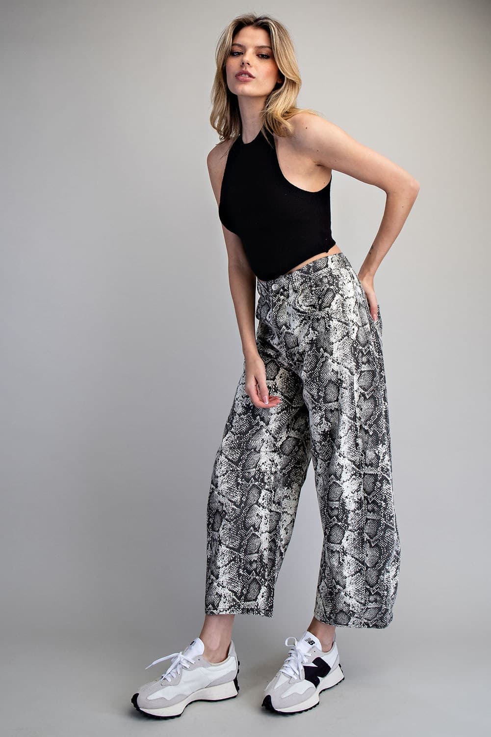 PK14753 - BLACK PYTHON