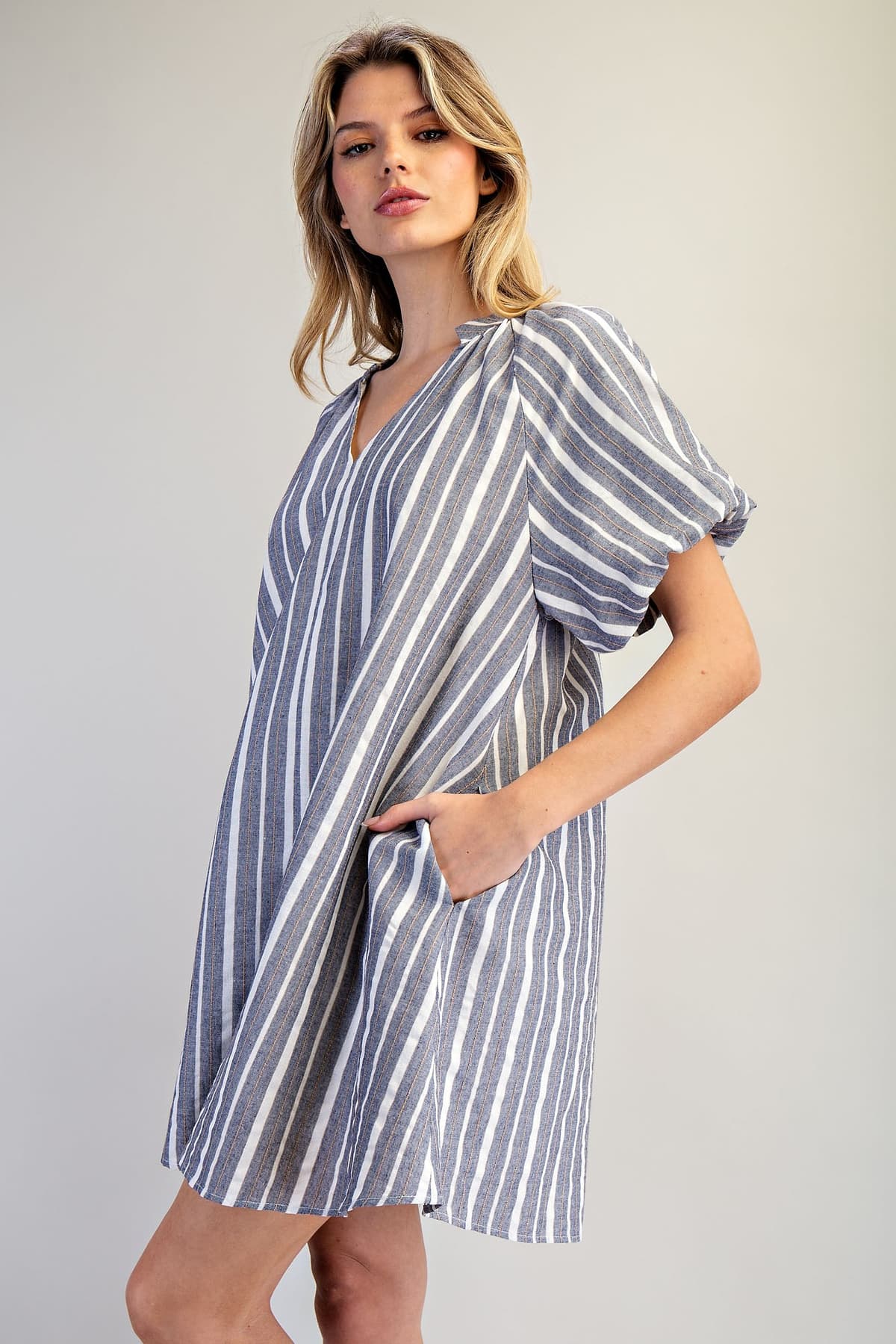 DK14679 - BLUE GRAY