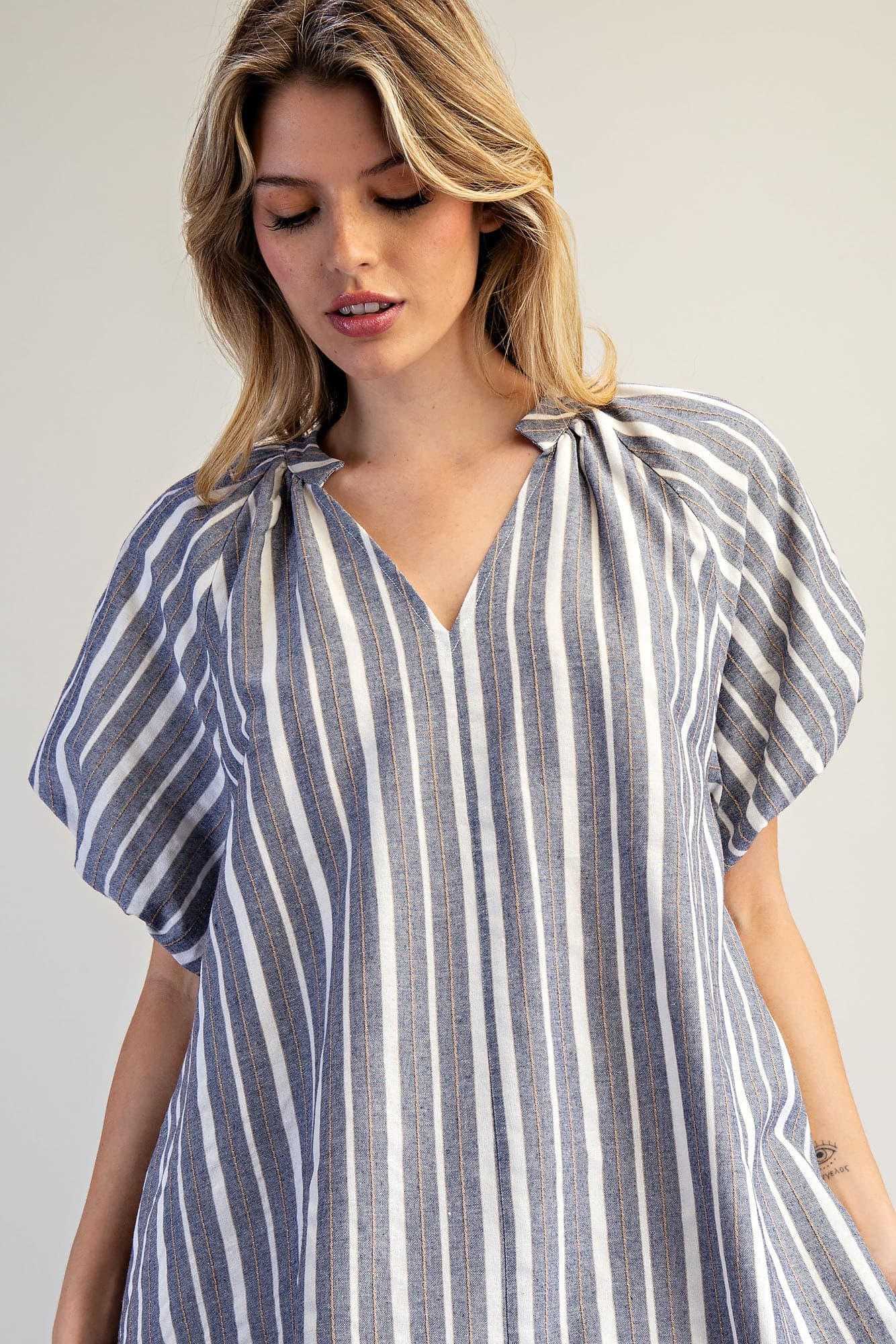 DK14679 - BLUE GRAY