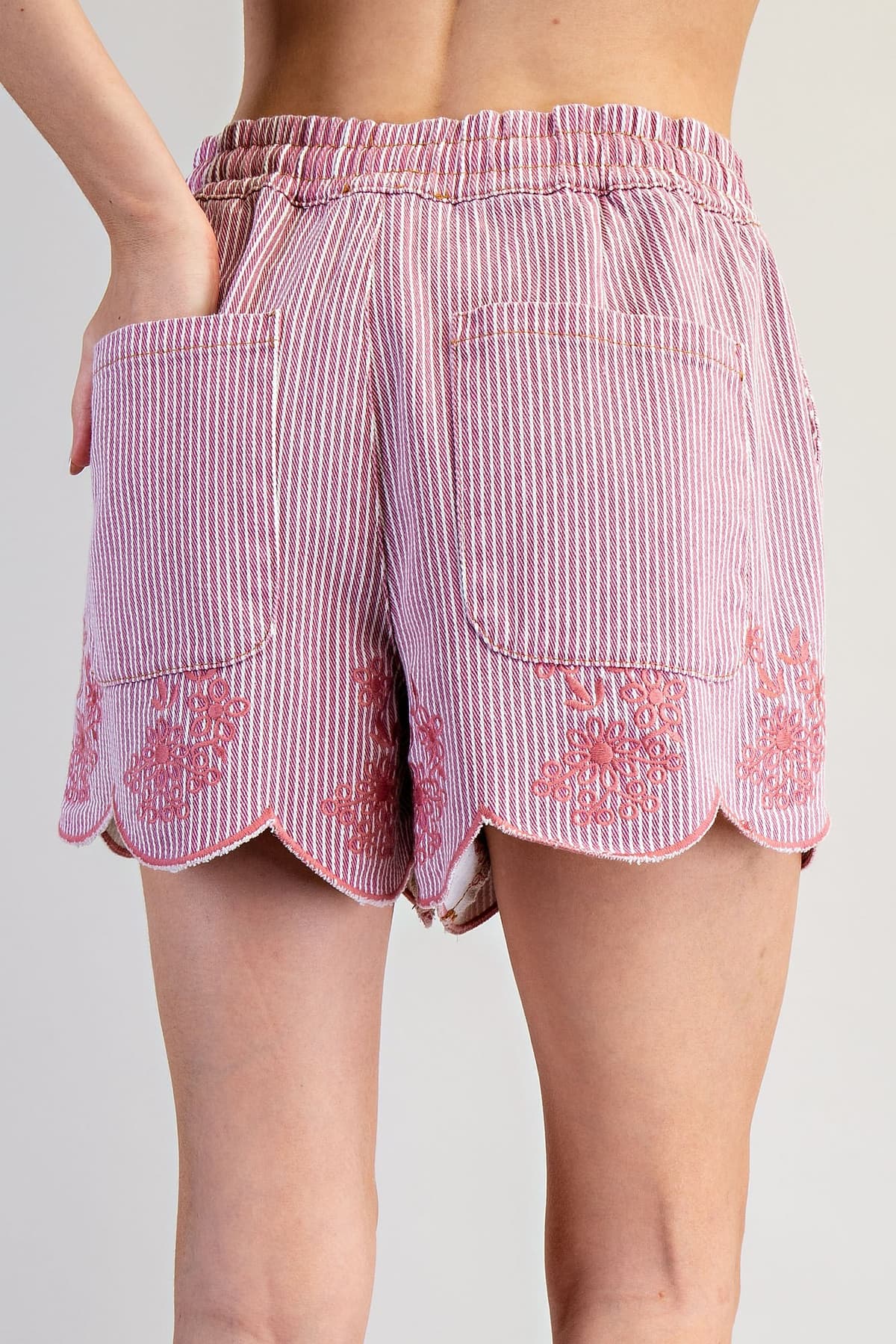 PH15394 - STRAWBERRY MILK
