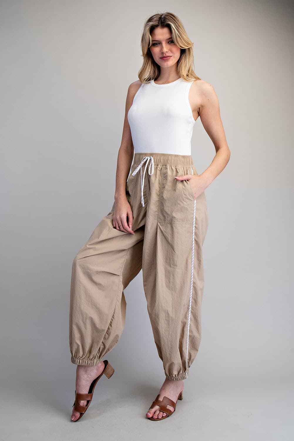 BH15359 - TAUPE