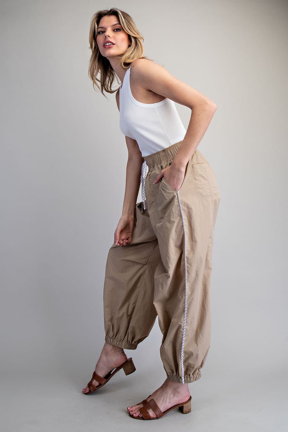 BH15359 - TAUPE