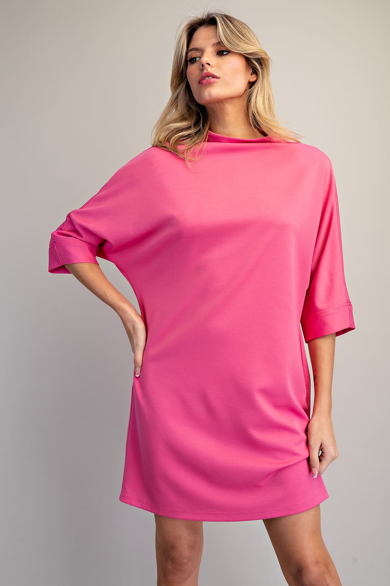 DK16086 - VIVID ROSE