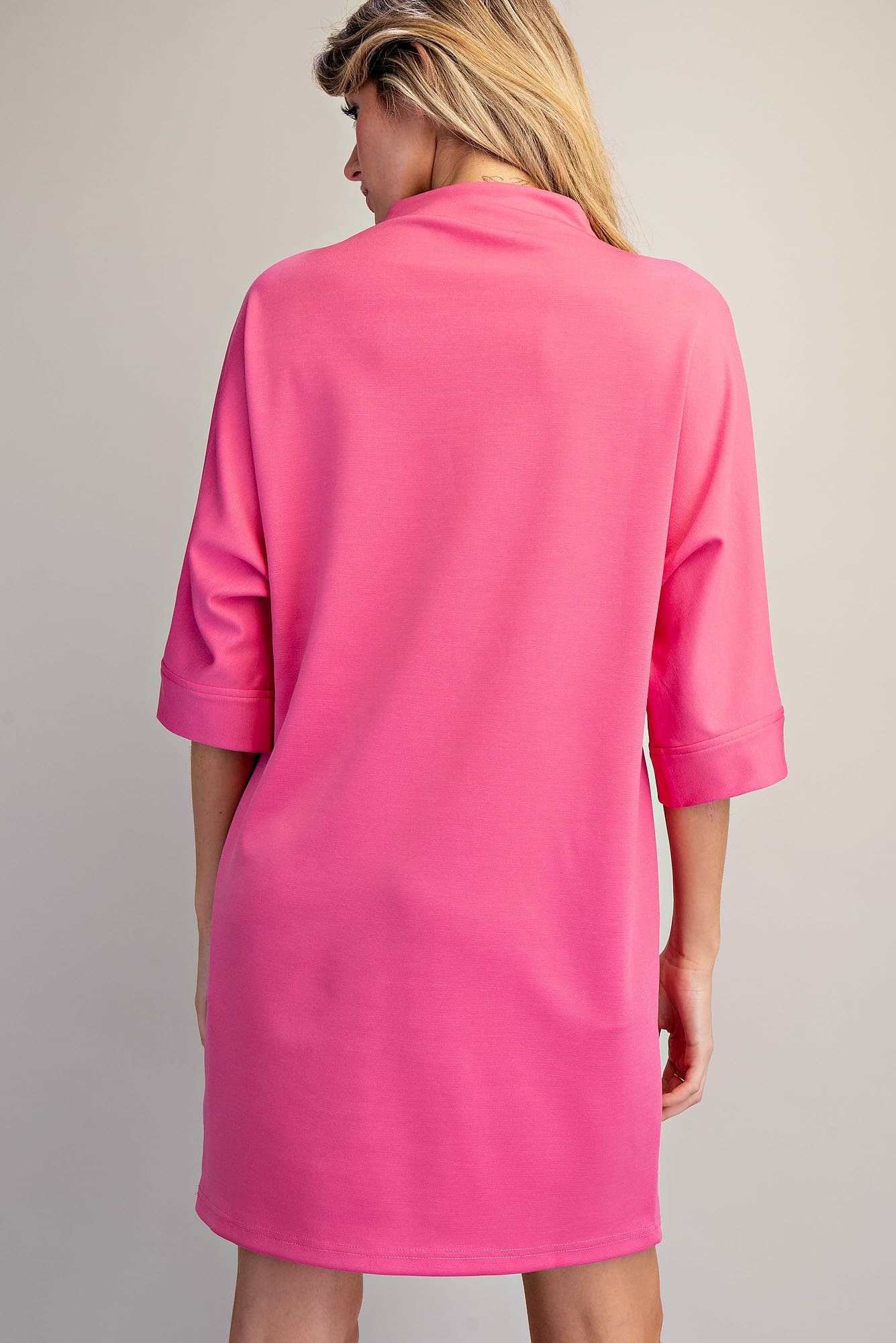 DK16086 - VIVID ROSE