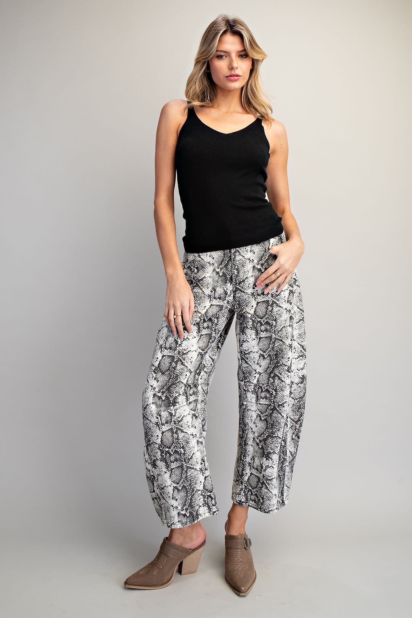 SK14836 - BLACK