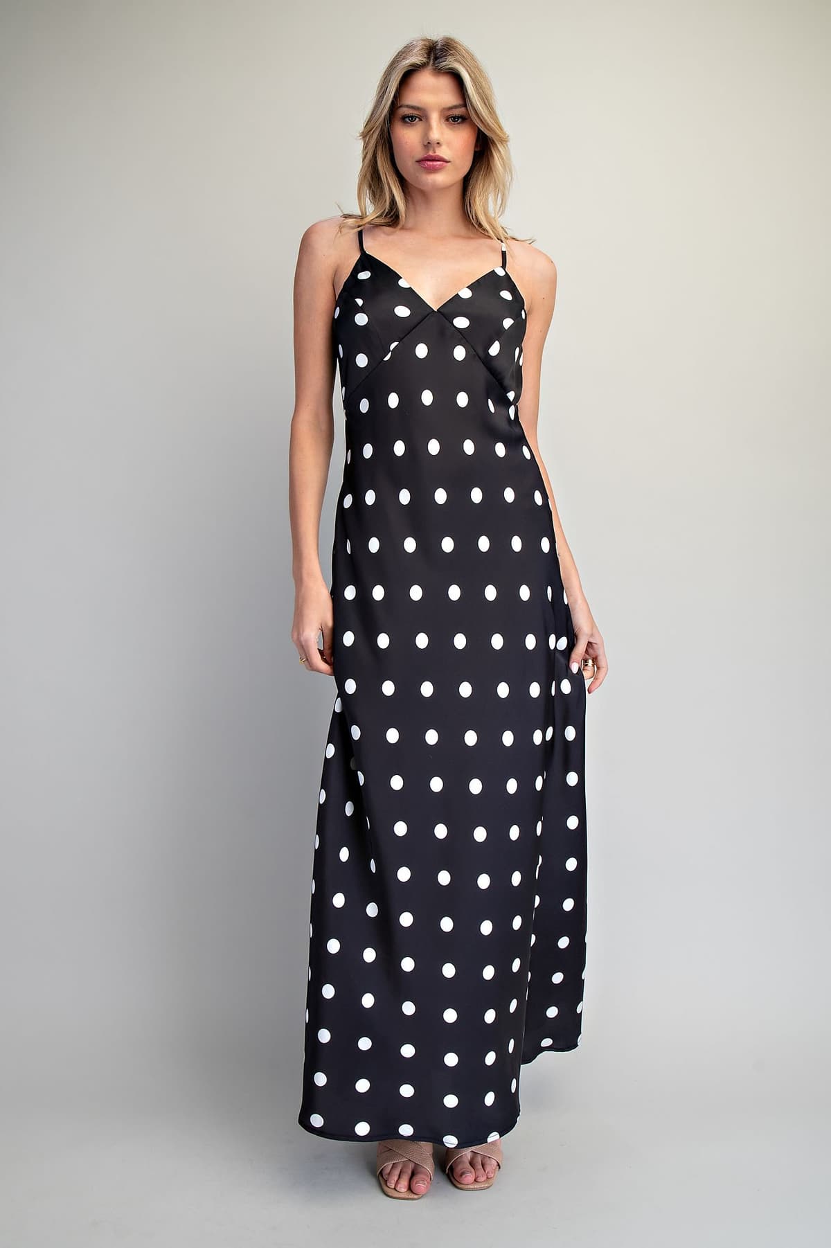 DH15672 - BLACK