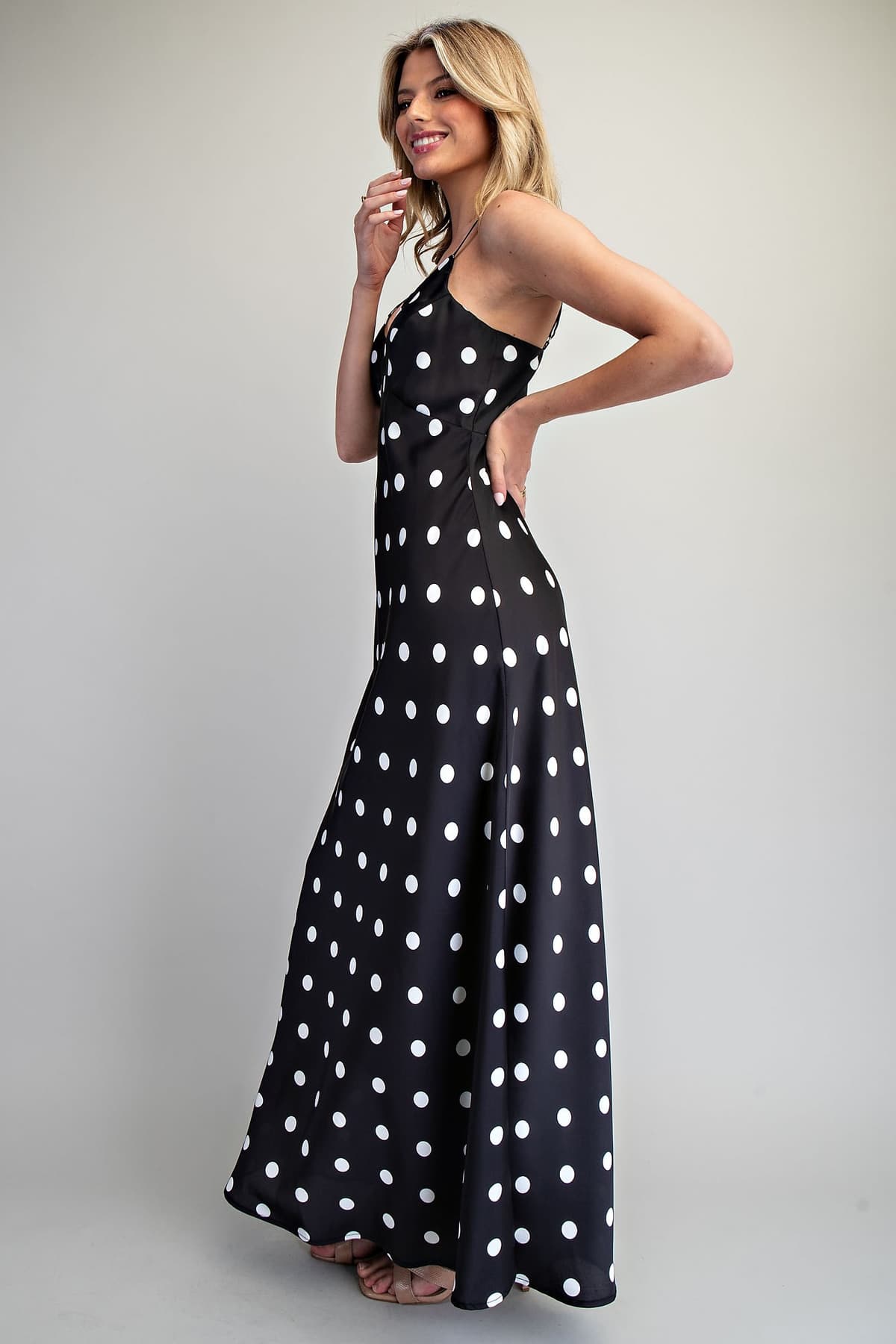 DH15672 - BLACK