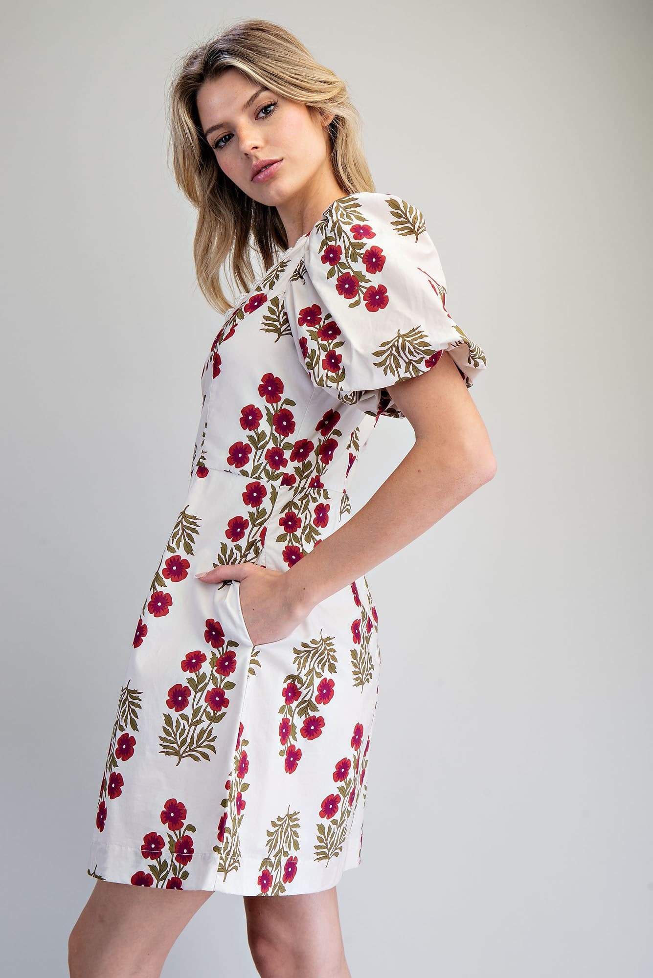 DH15577 - RASPBERRY CREAM