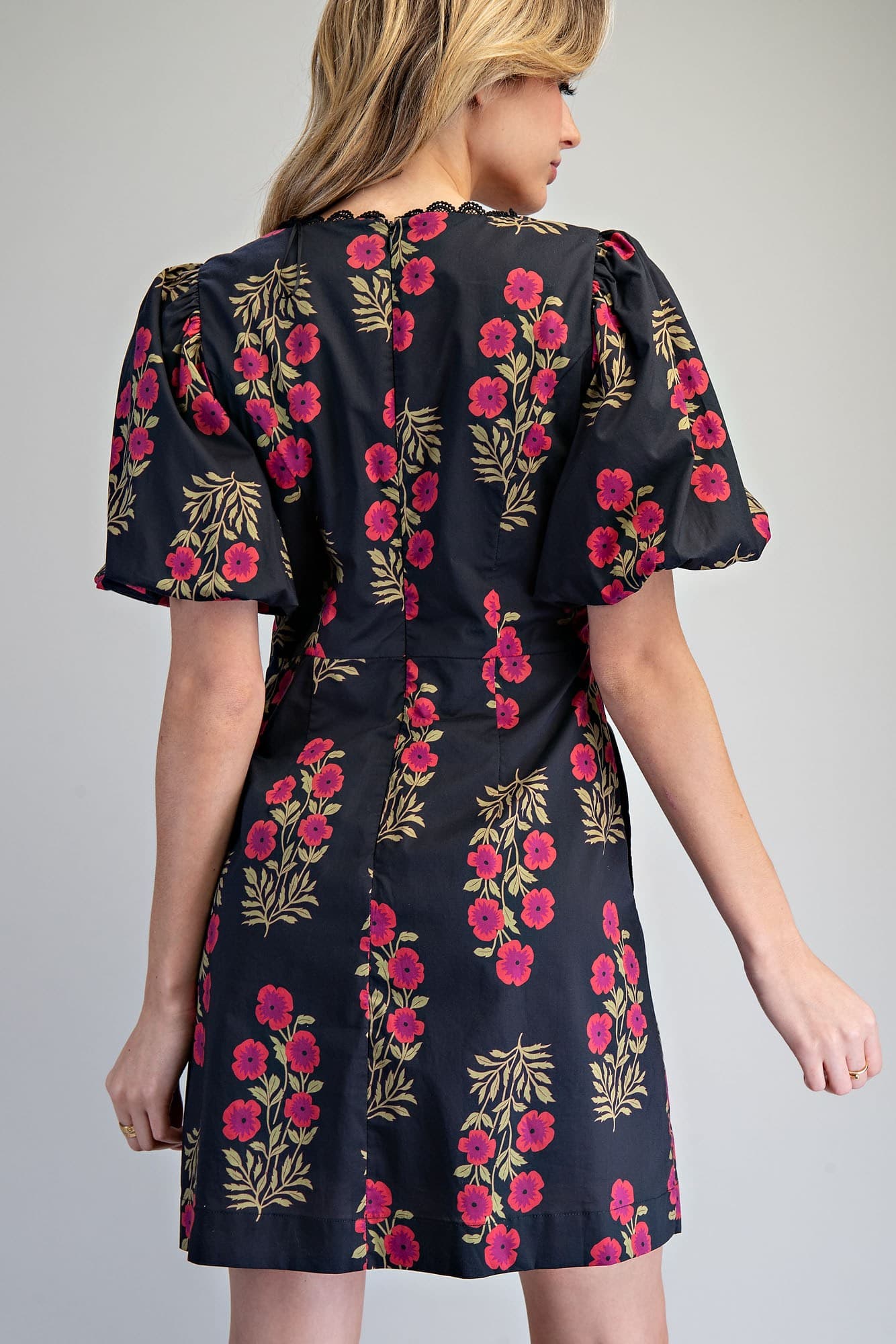 DH15577 - BLACK