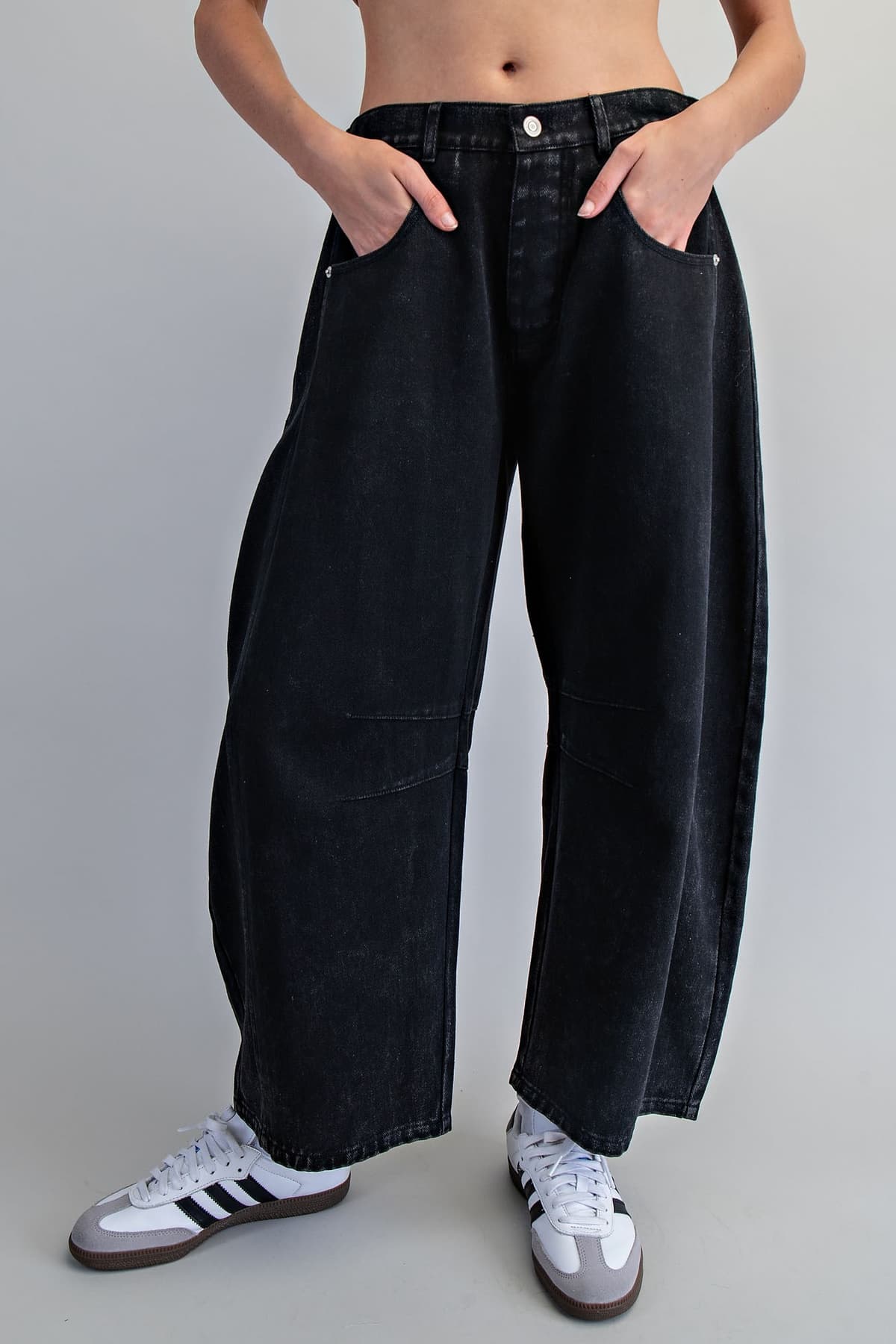 PH15380 - ASH BLACK