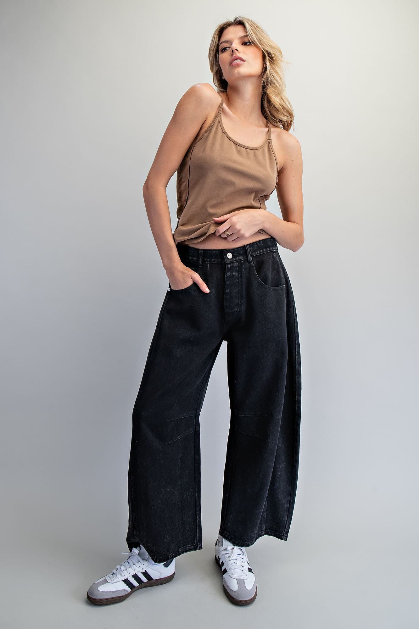 PH15380 - ASH BLACK