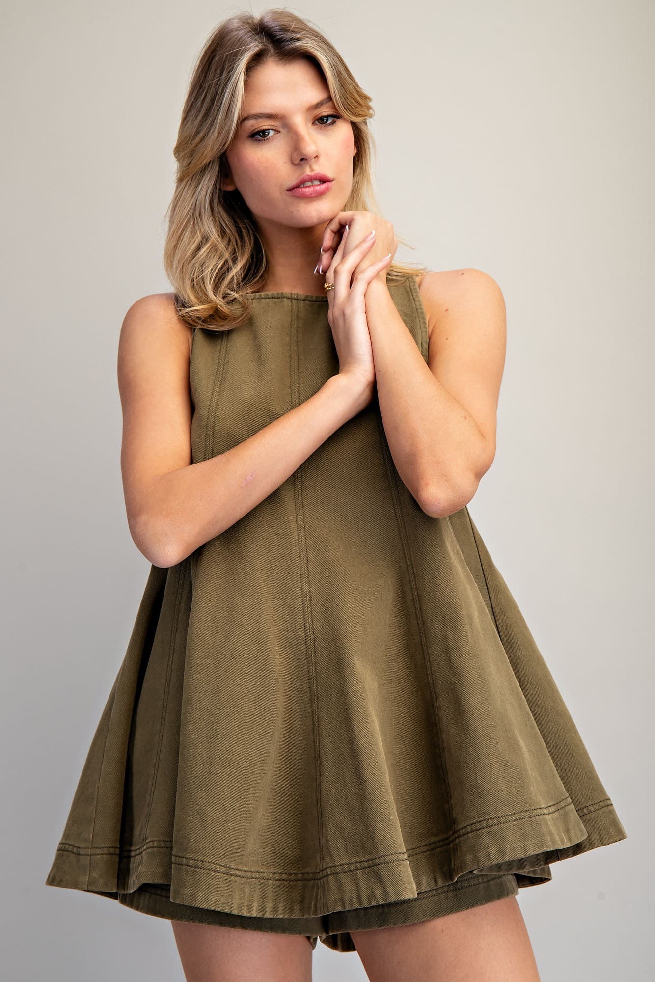 TH15675 - OLIVE