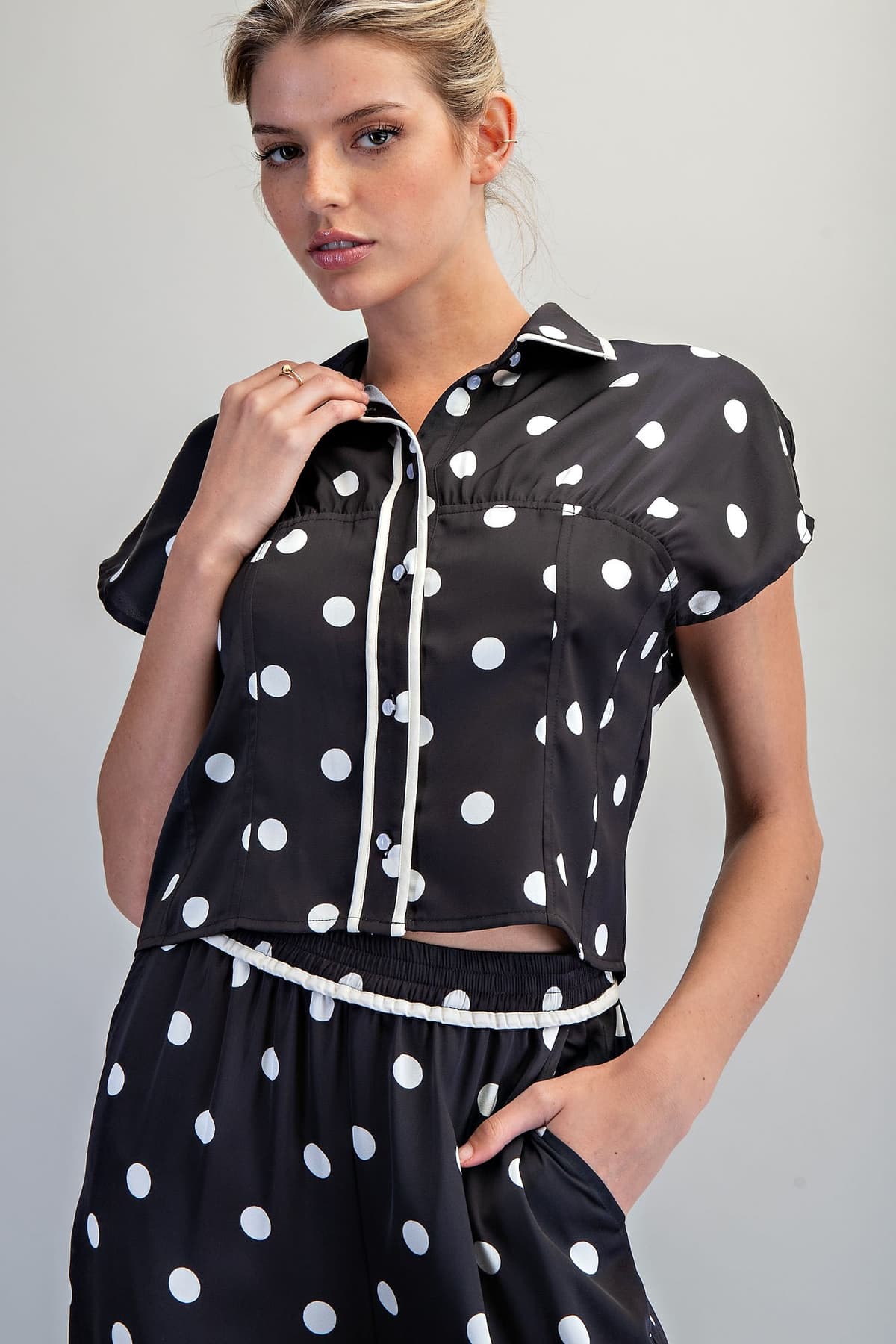 TH15620 - BLACK