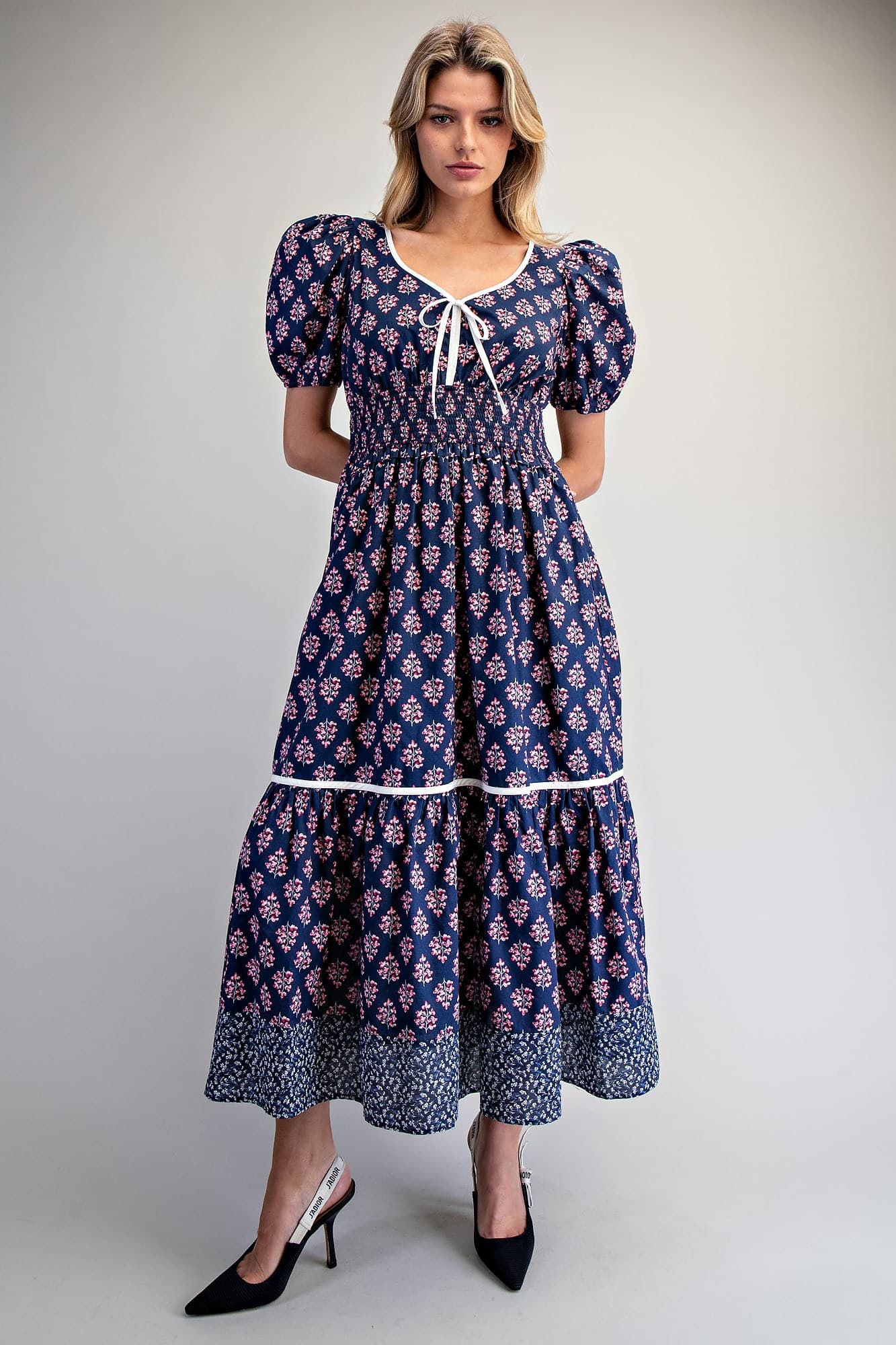 DH15572 - NAVY