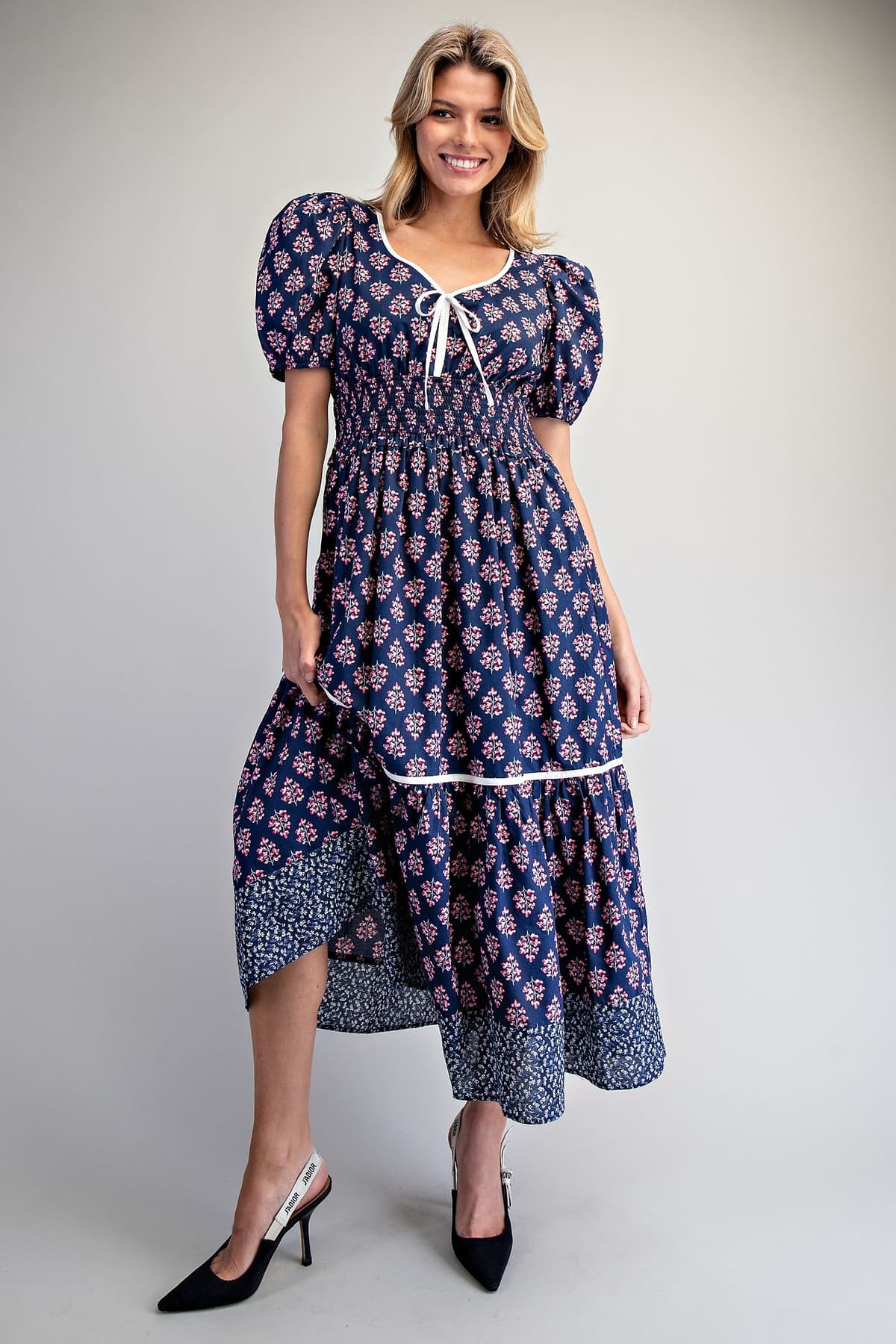 DH15572 - NAVY