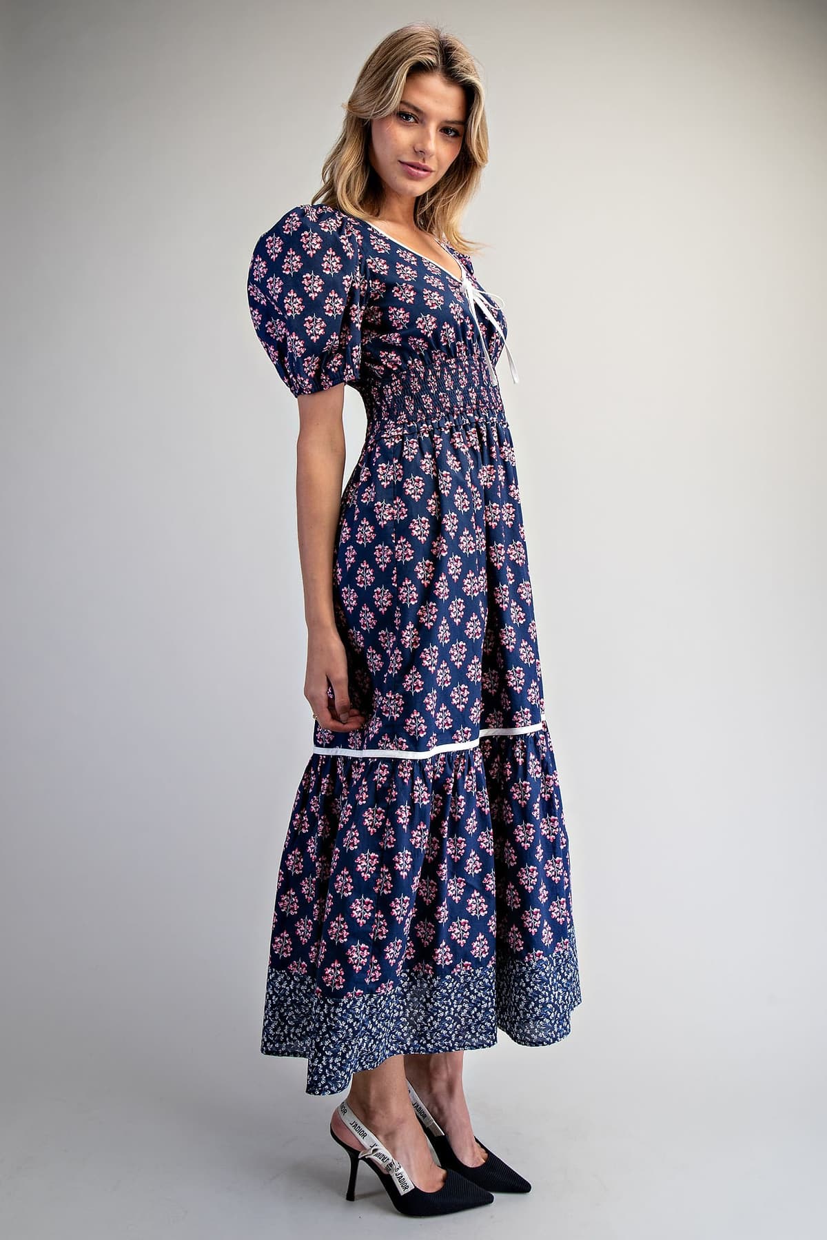 DH15572 - NAVY