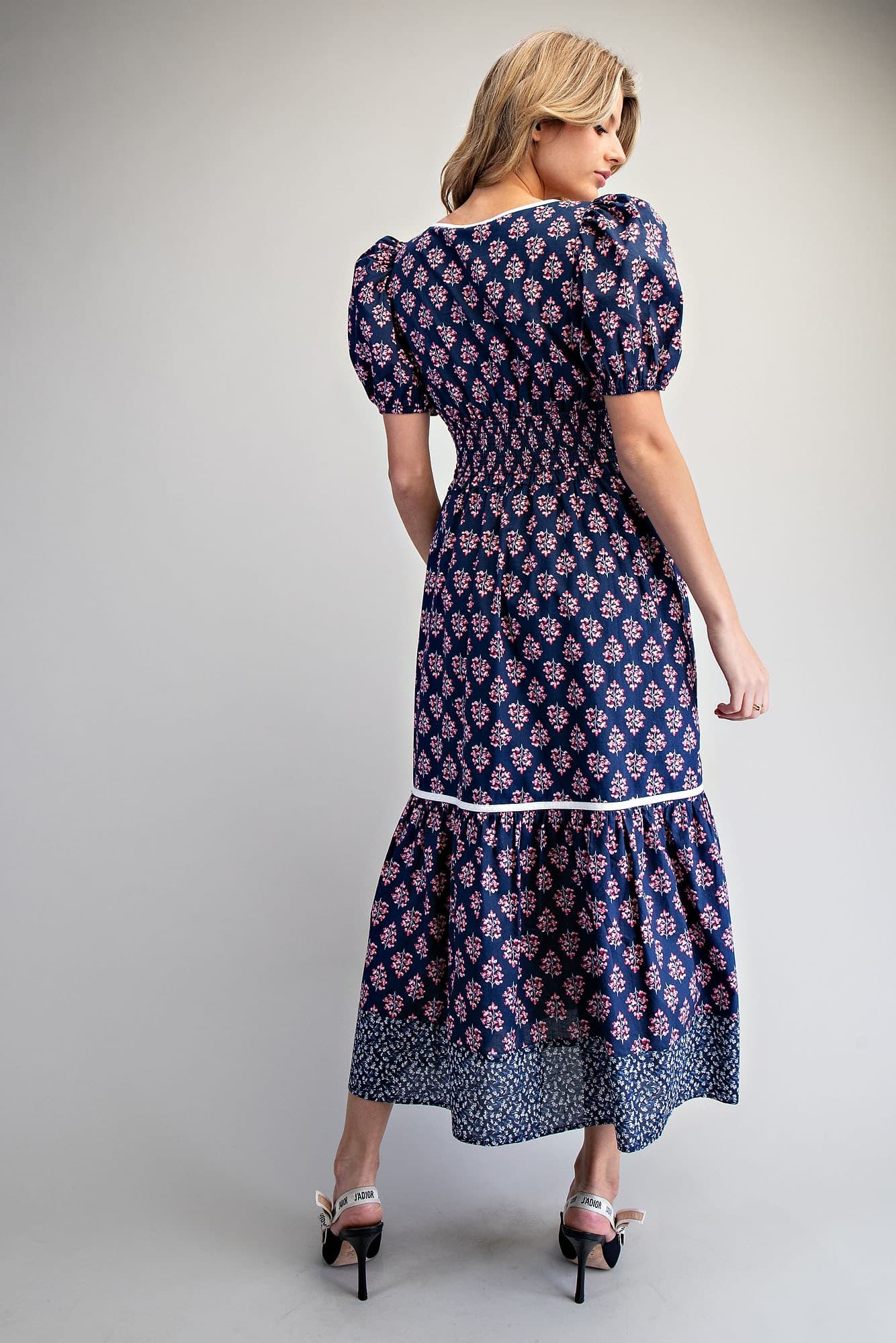 DH15572 - NAVY