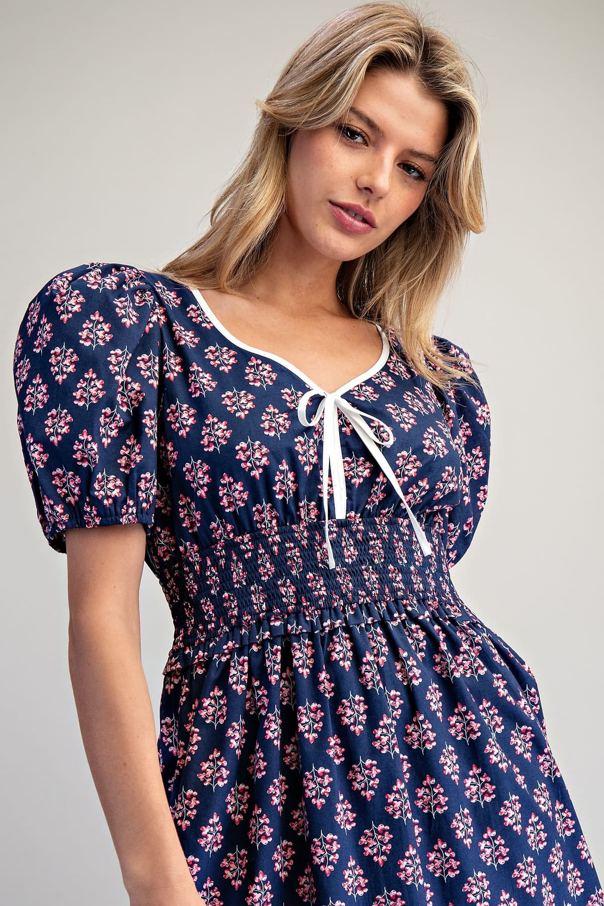 DH15572 - NAVY