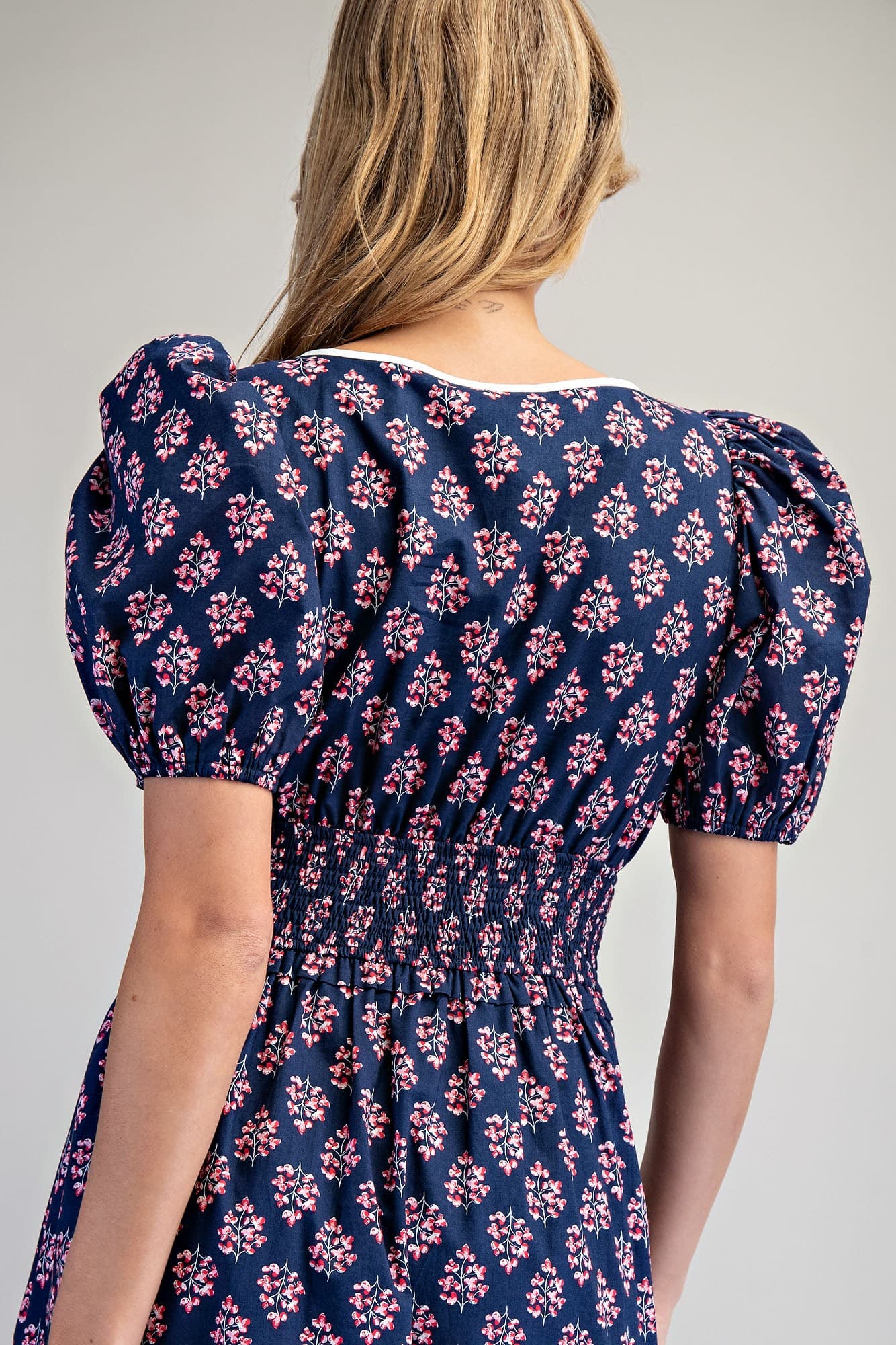 DH15572 - NAVY