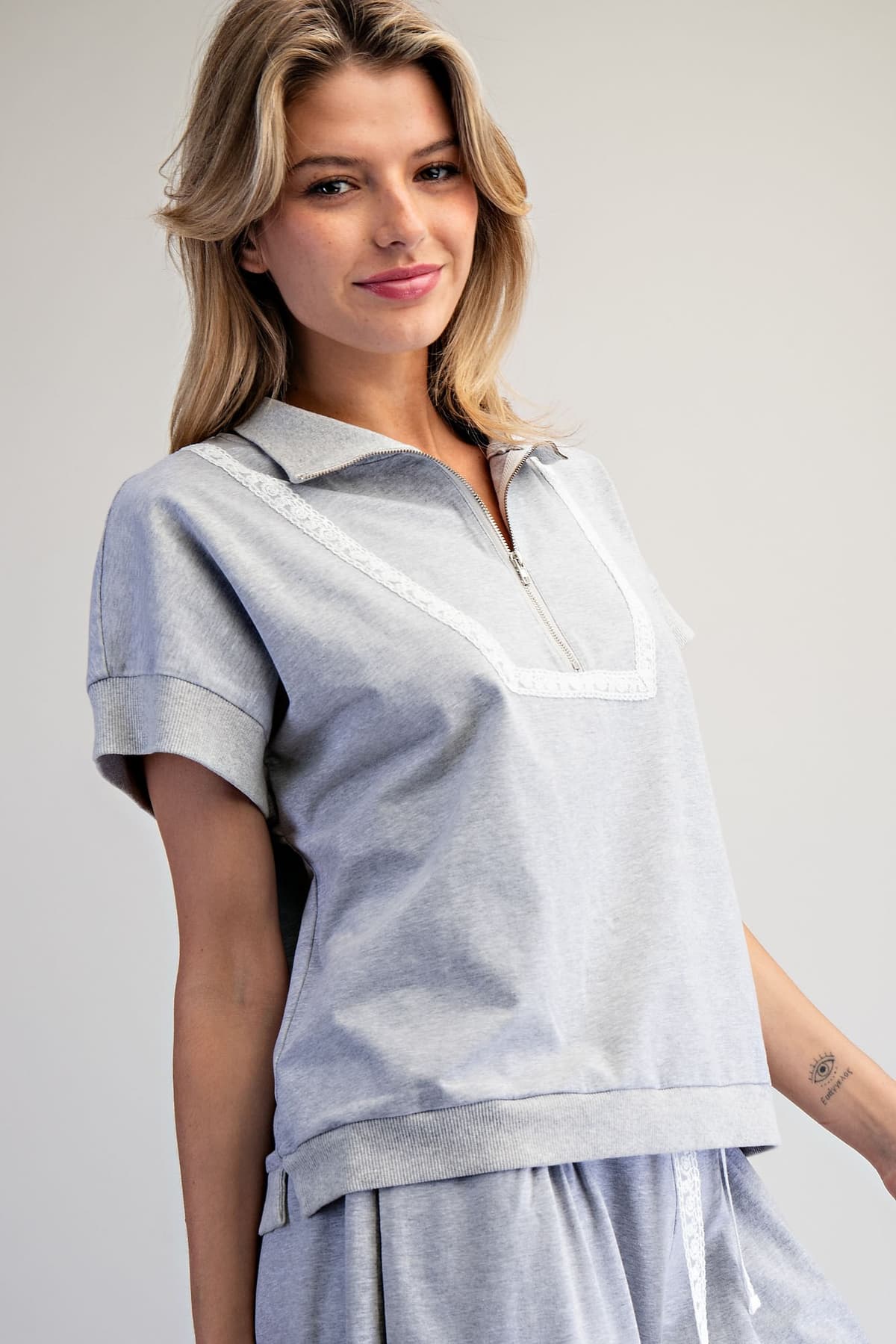 TH15562 - H GREY