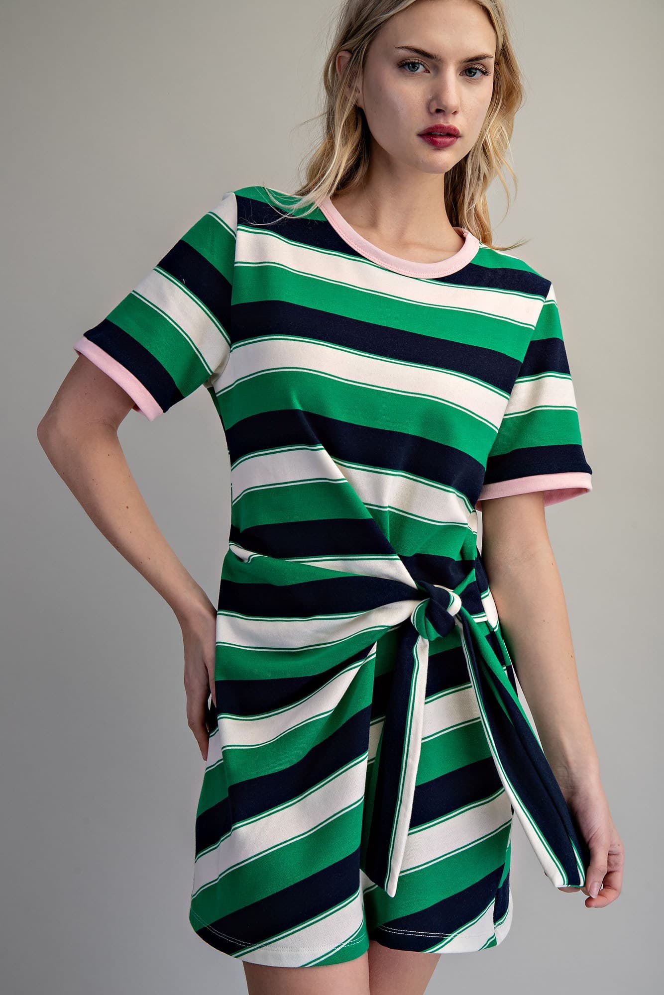 DK13242 - EVERGREEN