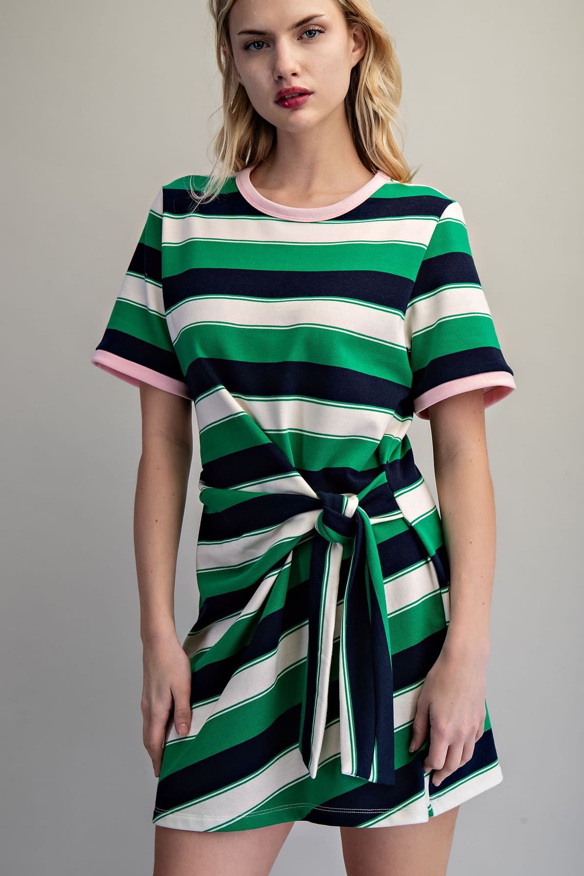 DK13242 - EVERGREEN