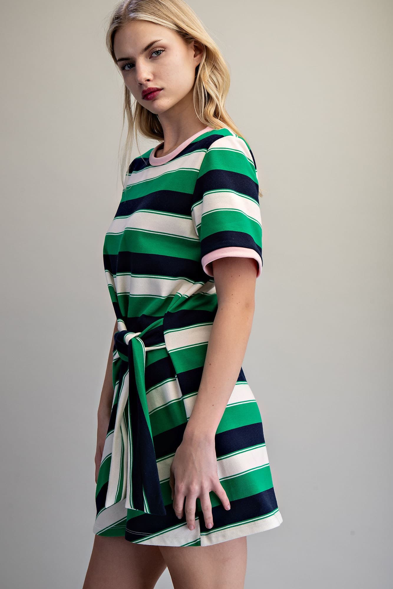 DK13242 - EVERGREEN