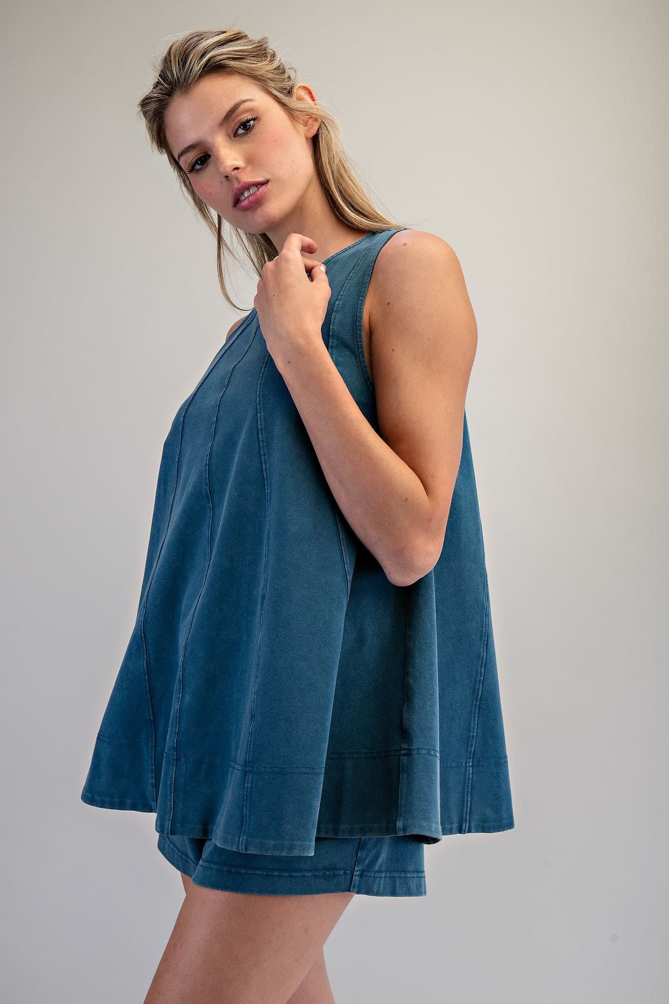 TH15323 - TEAL