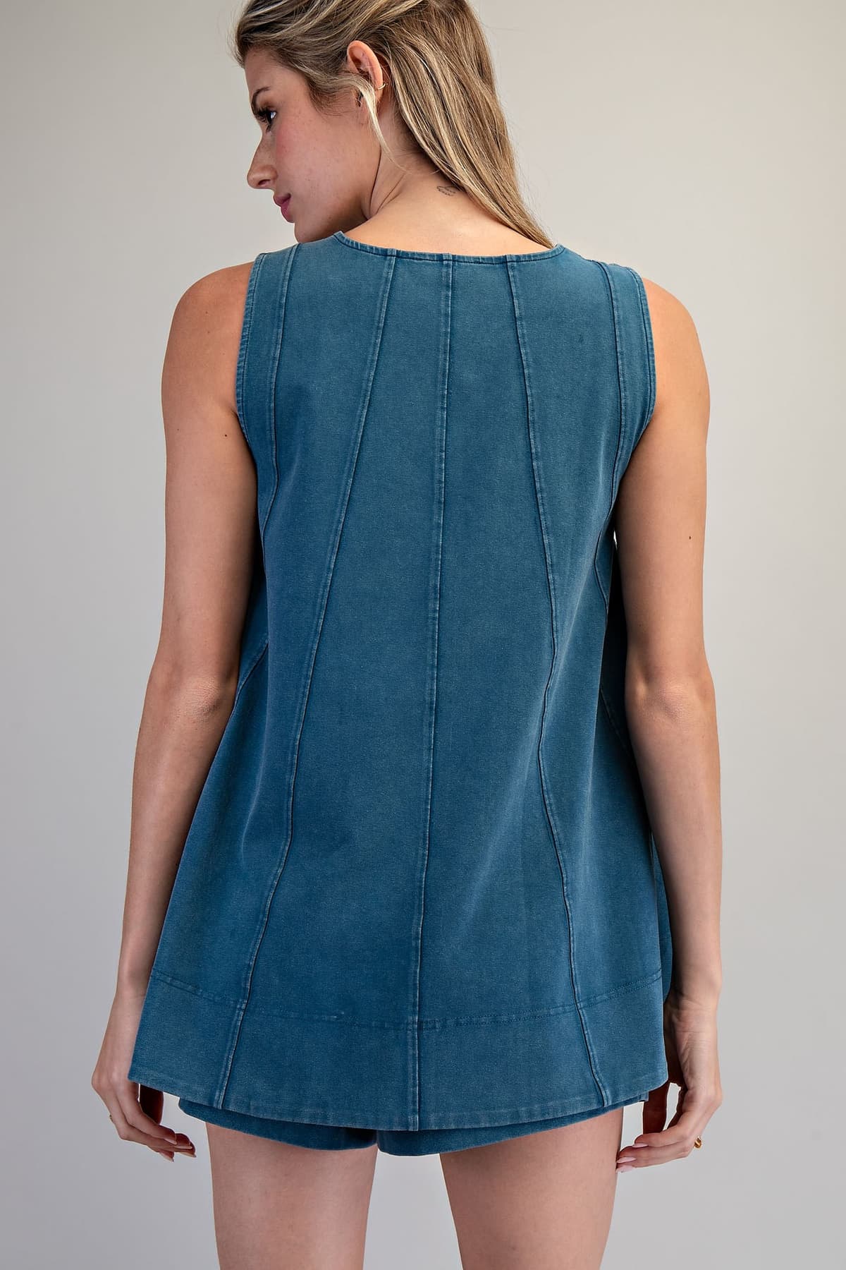 TH15323 - TEAL