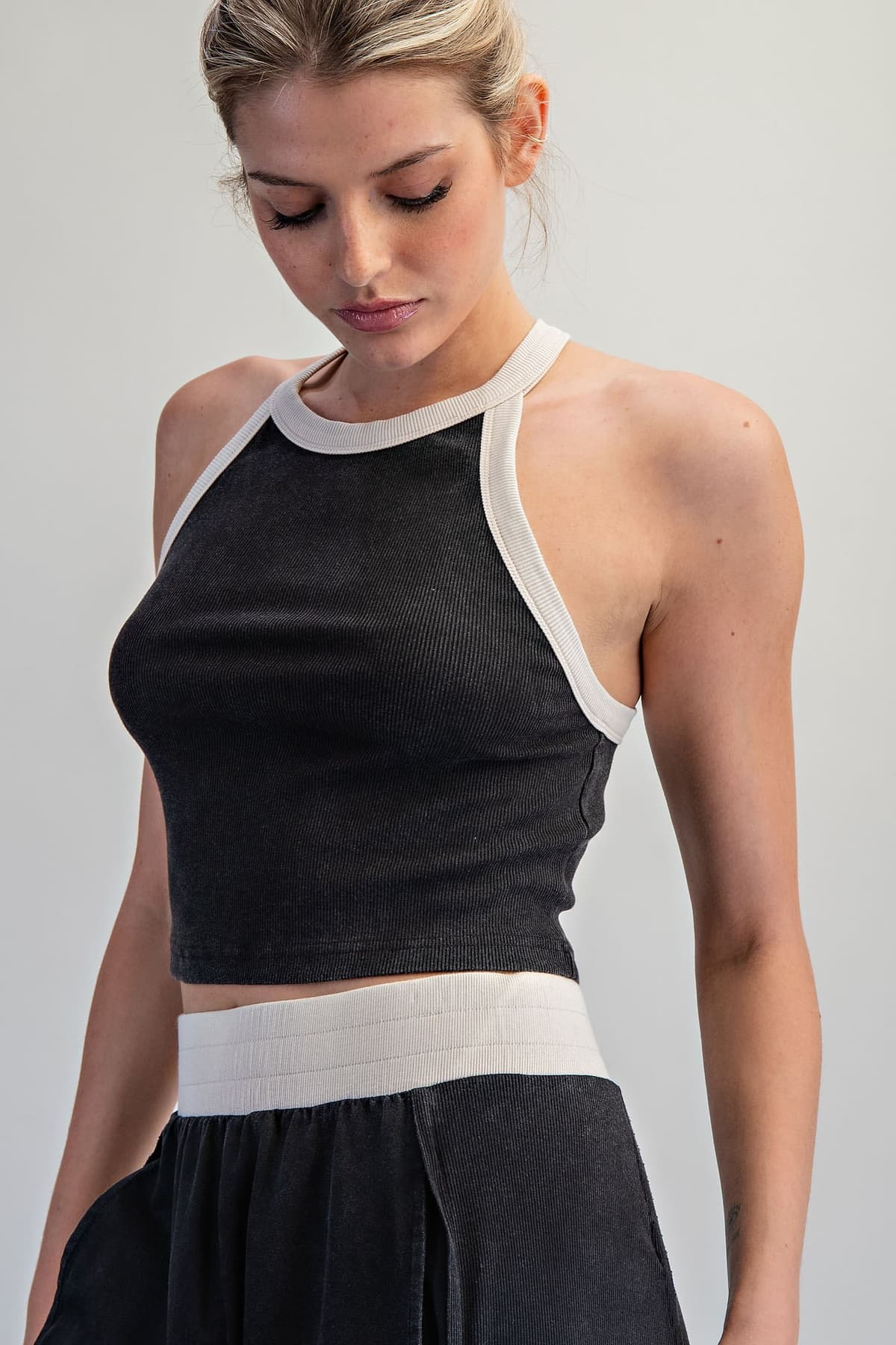 TH15634 - ASH BLACK