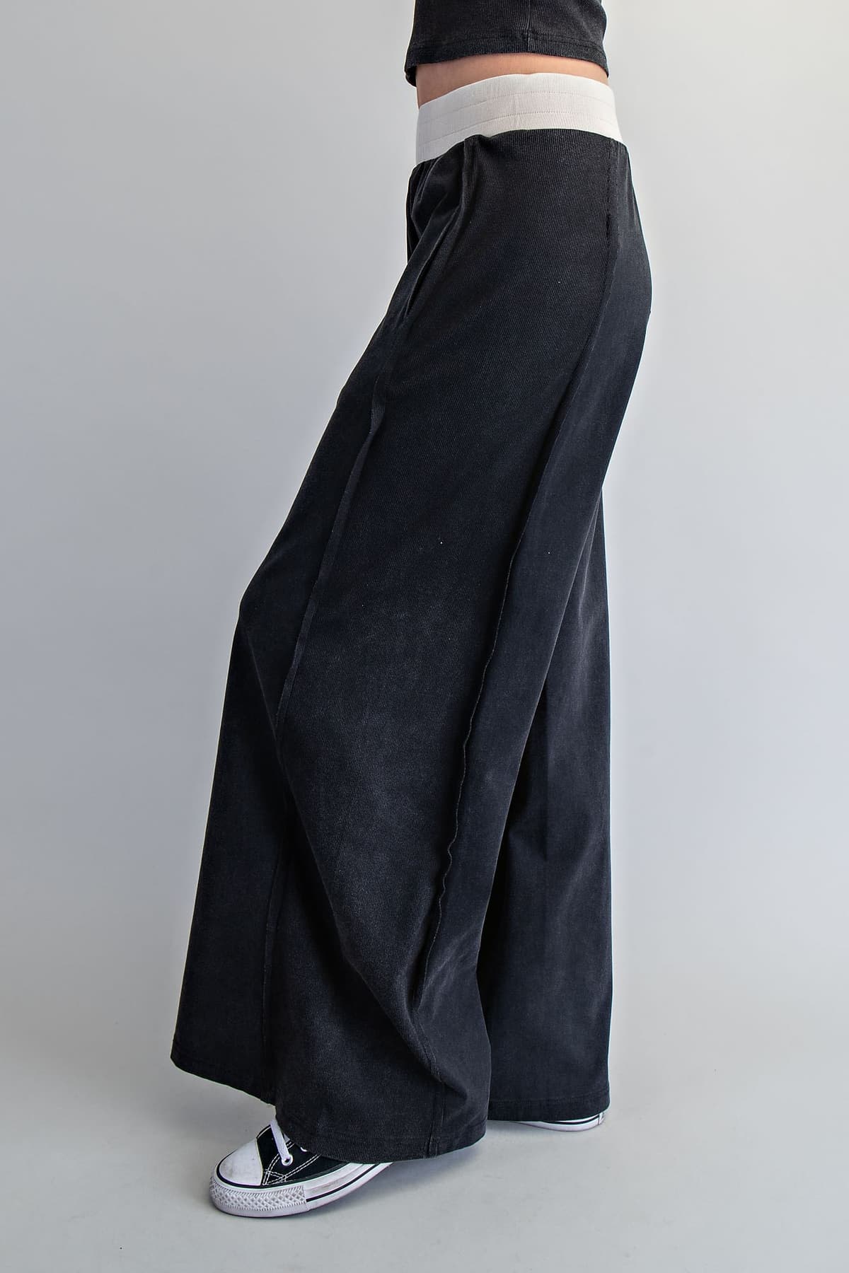 PH15635 - ASH BLACK
