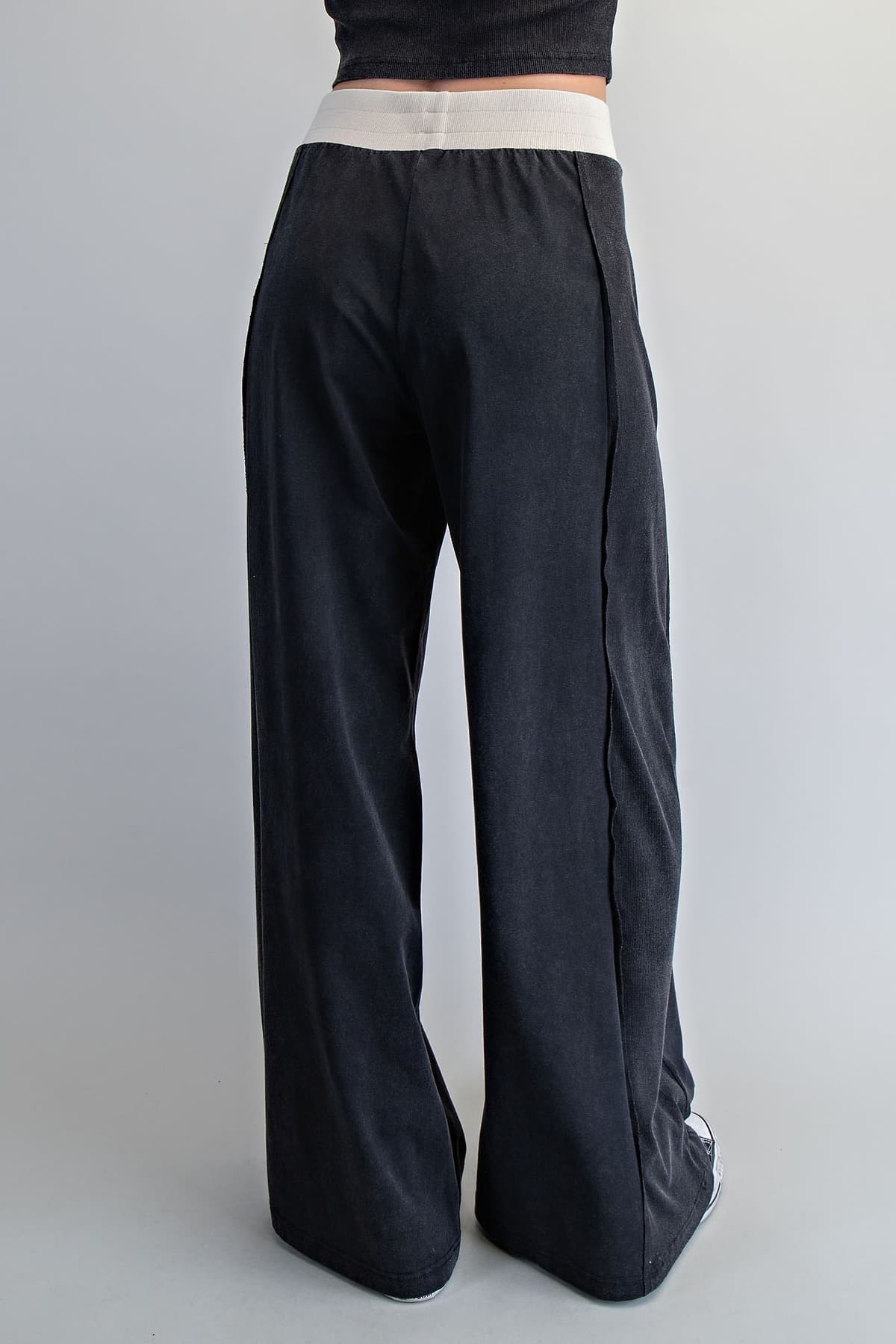 PH15635 - ASH BLACK