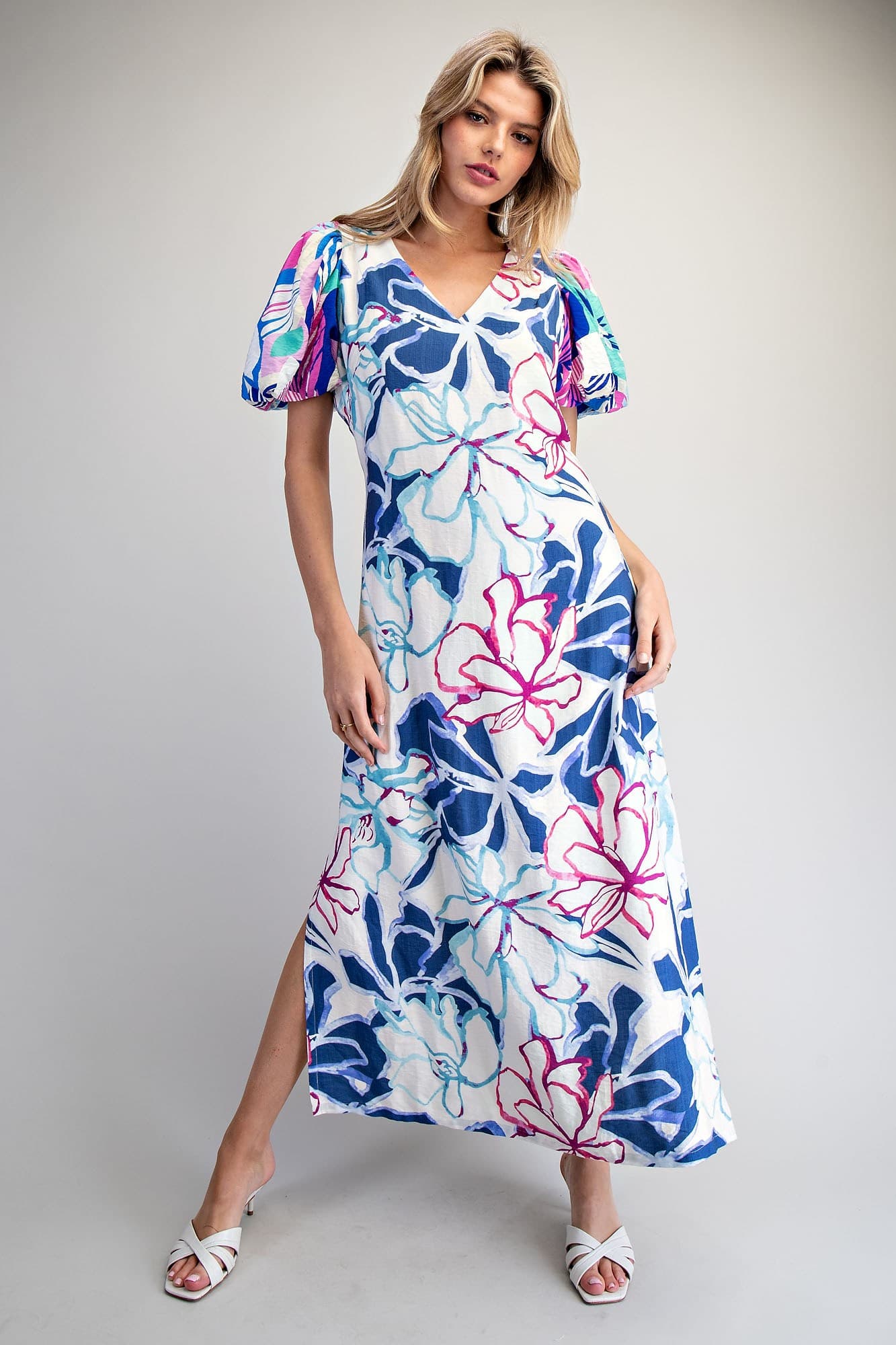 DH15345 - MIDNIGHT HIBISCUS