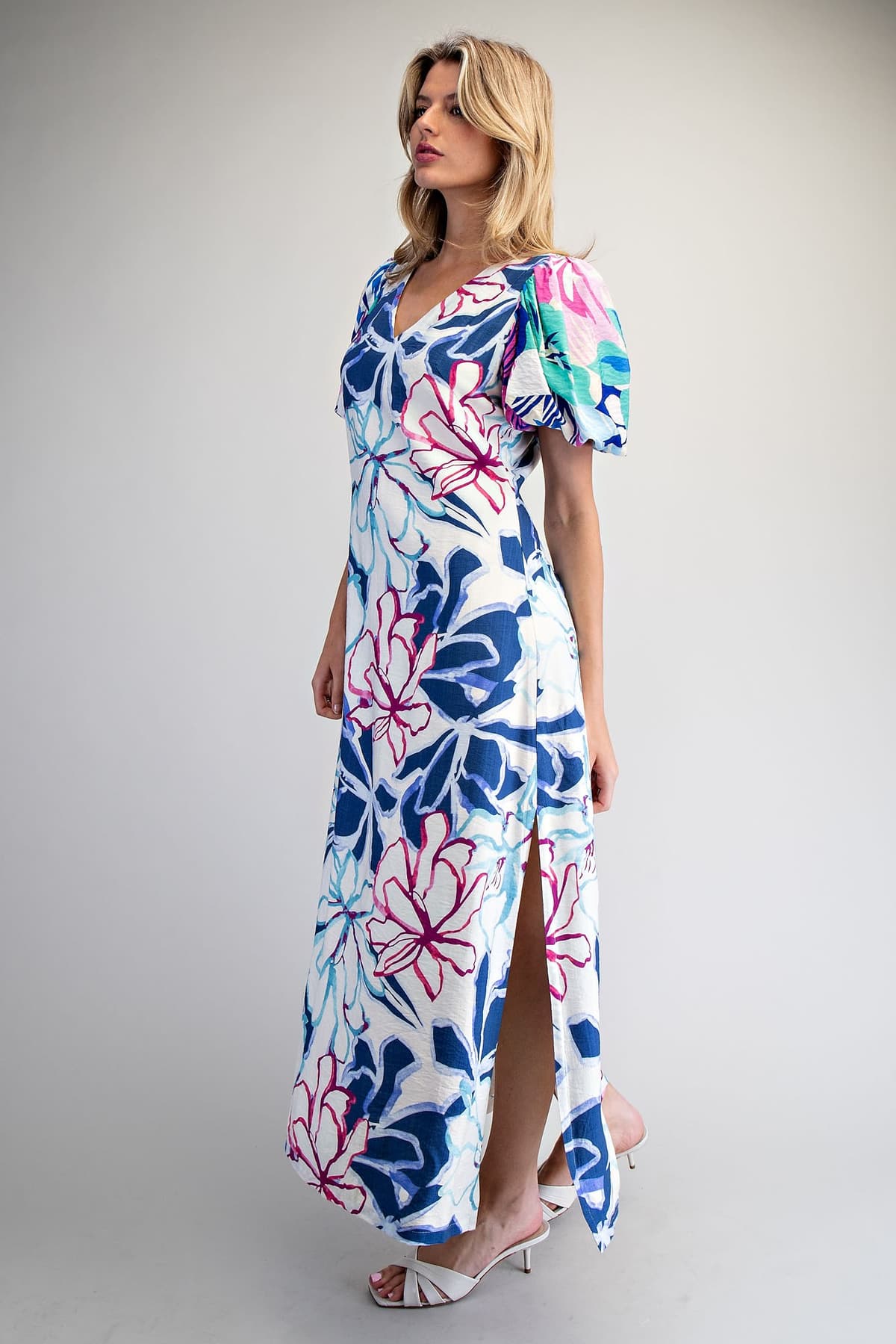 DH15345 - MIDNIGHT HIBISCUS