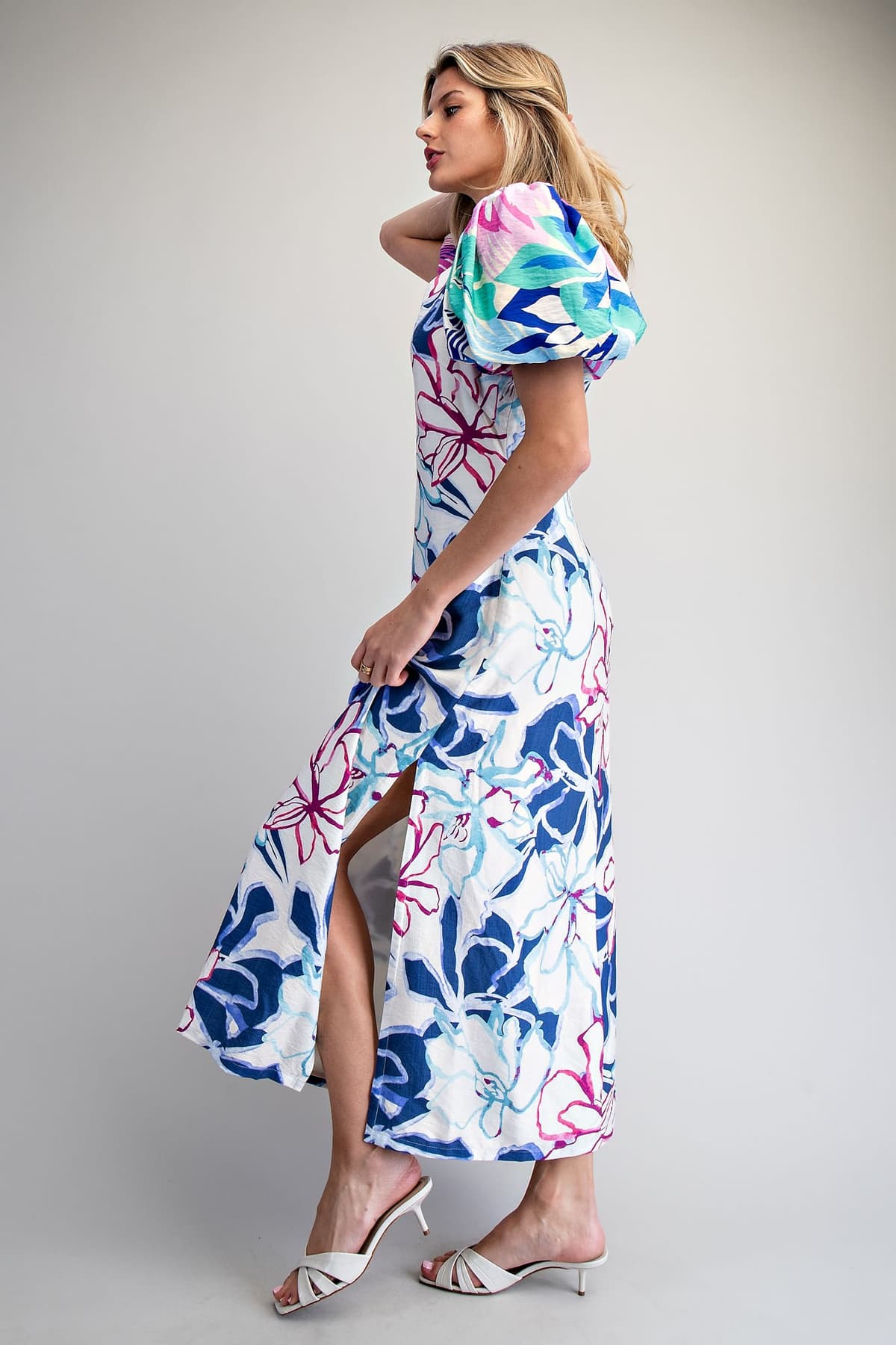 DH15345 - MIDNIGHT HIBISCUS