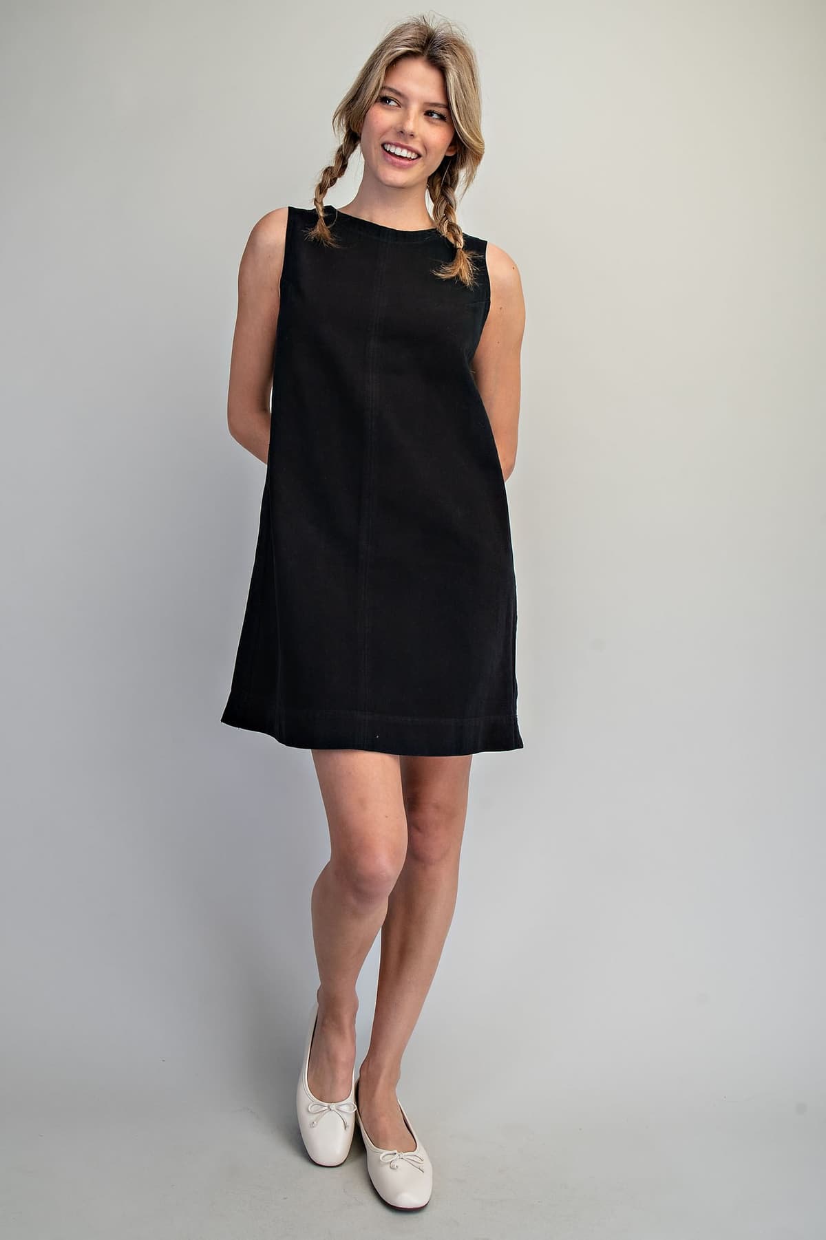 DK16189 - ASH BLACK