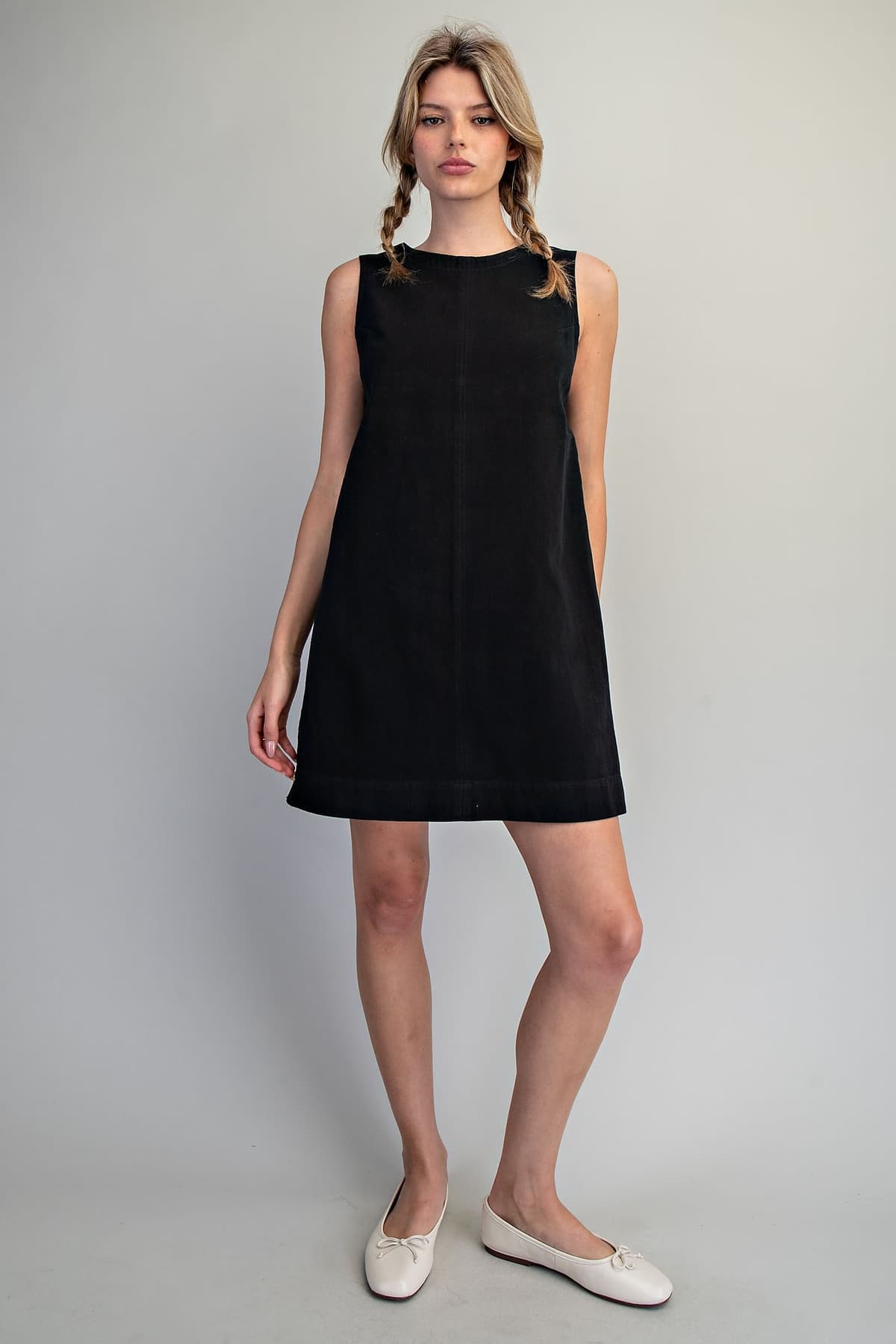 DK16189 - ASH BLACK